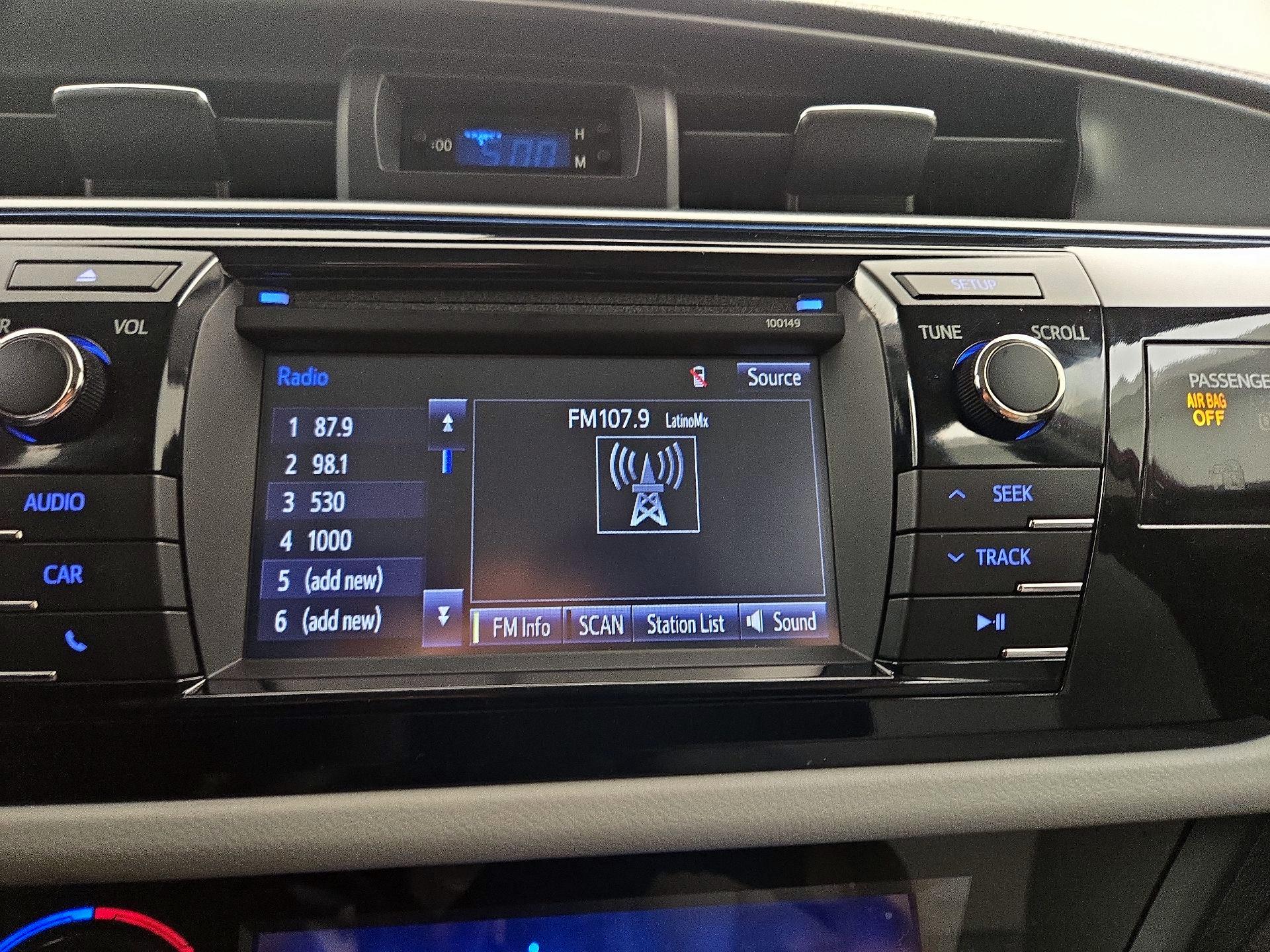 Thumbnail: 2015 Toyota Corolla - 15