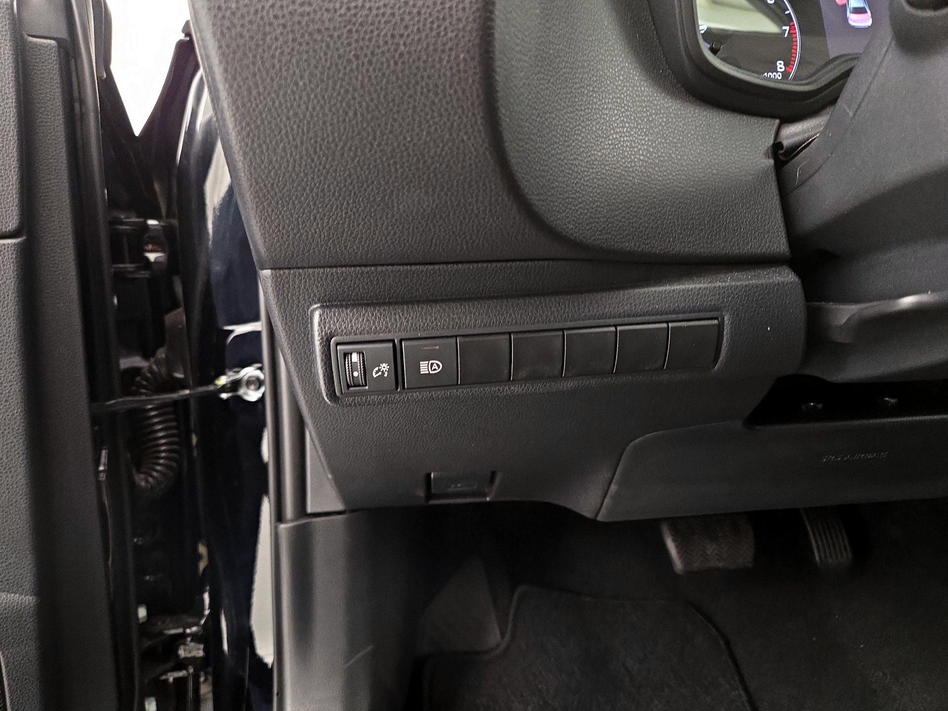 Thumbnail: 2024 Toyota Corolla - 13