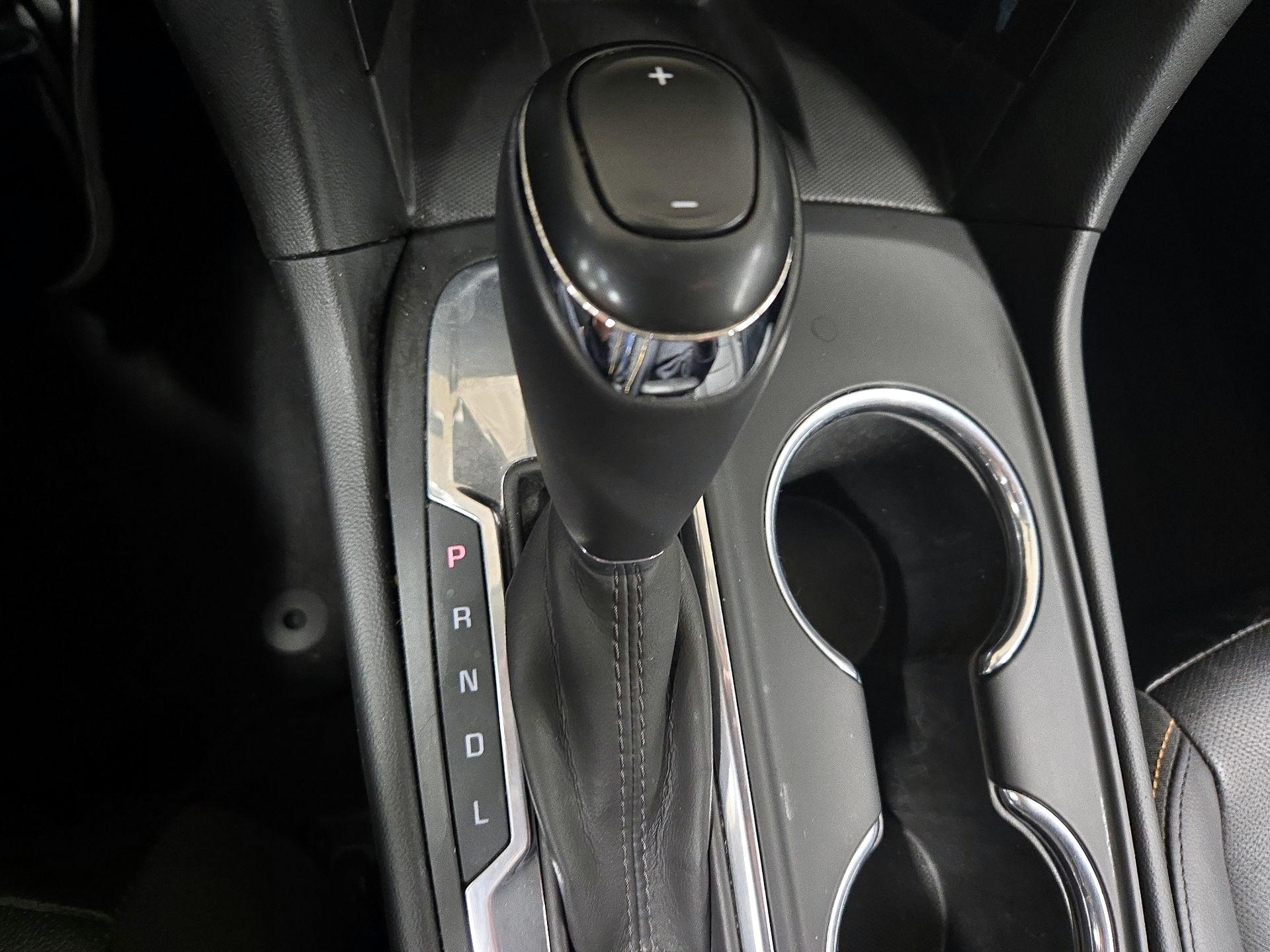 Thumbnail: 2018 Chevrolet Equinox - 16