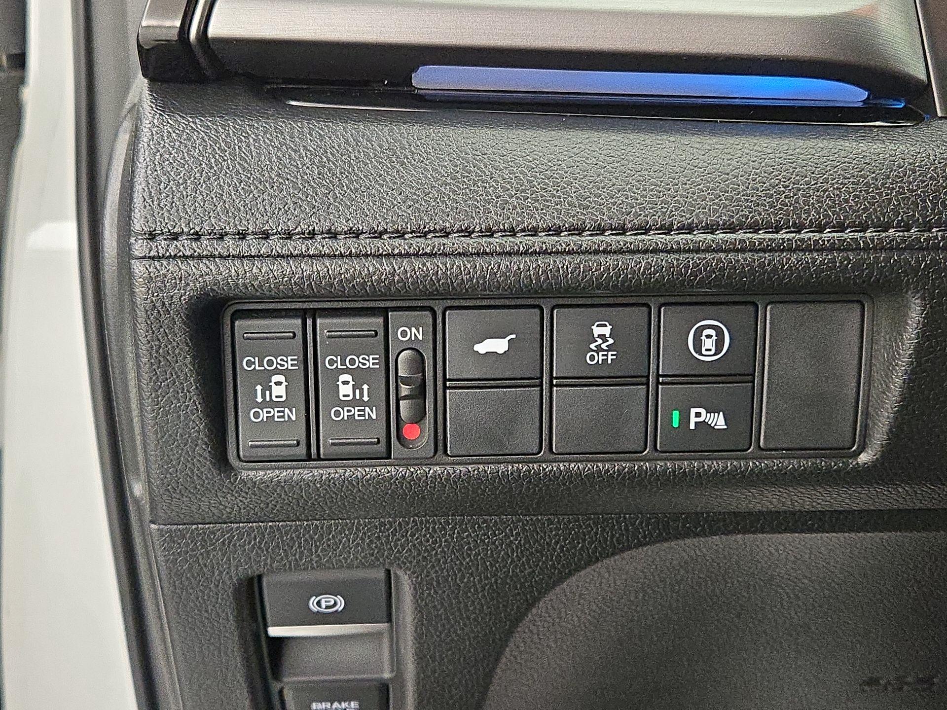 Thumbnail: 2022 Honda Odyssey - 13