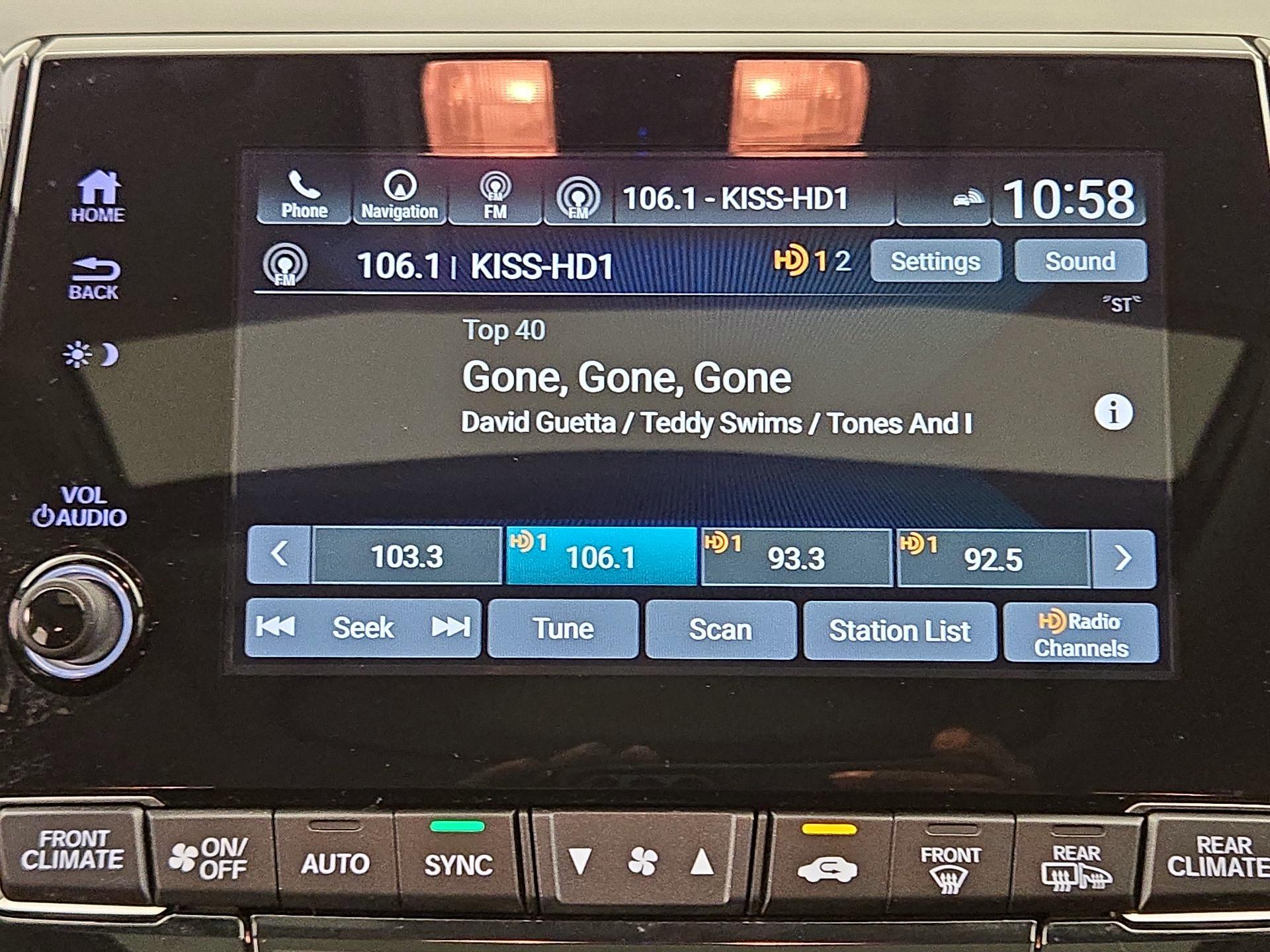 Thumbnail: 2022 Honda Odyssey - 16