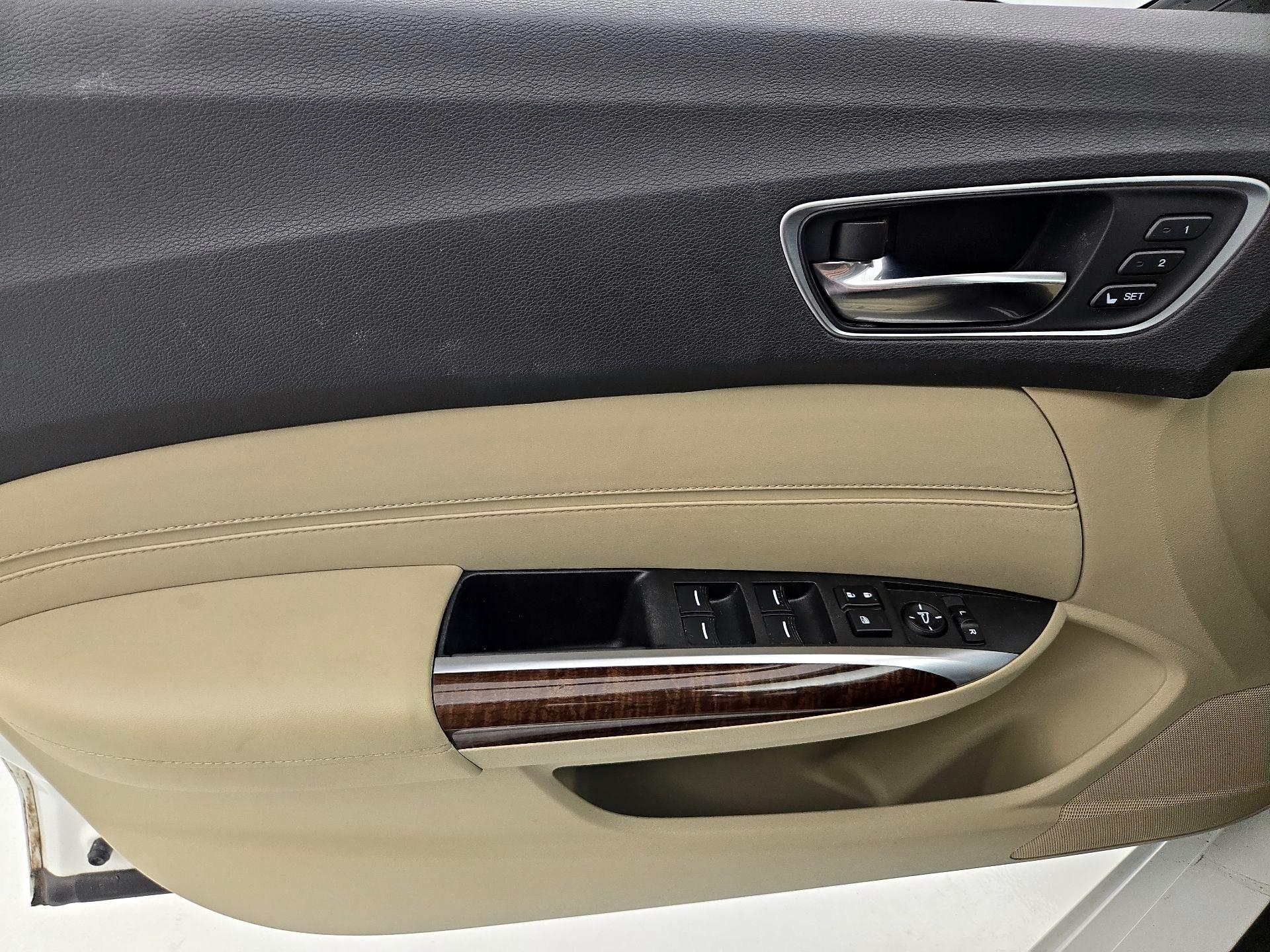 Thumbnail: 2018 Acura TLX - 12