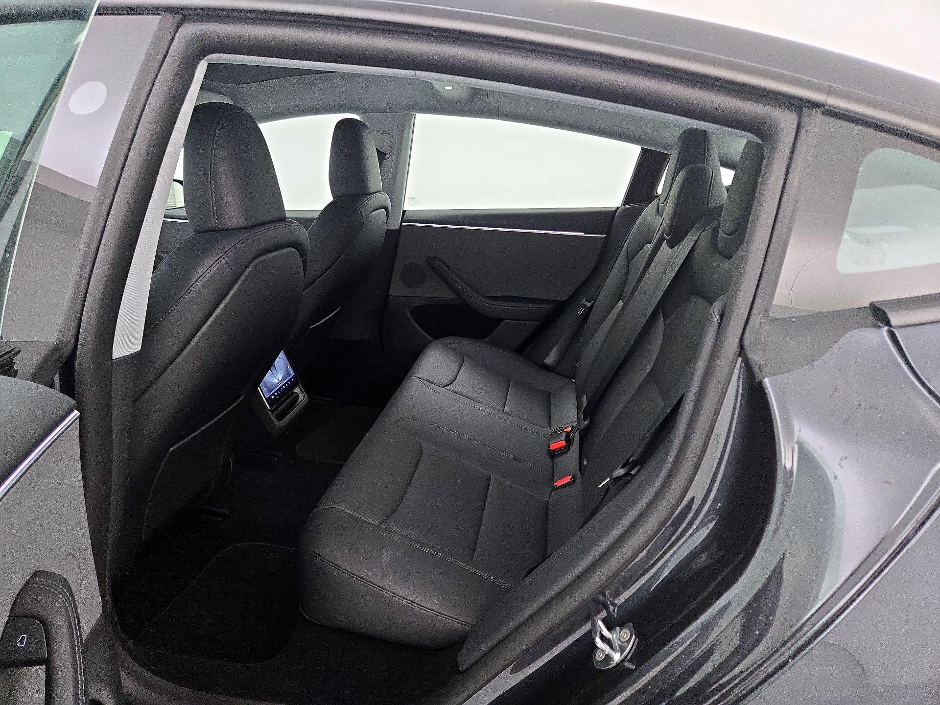 Thumbnail: 2025 Tesla Model 3 - 19