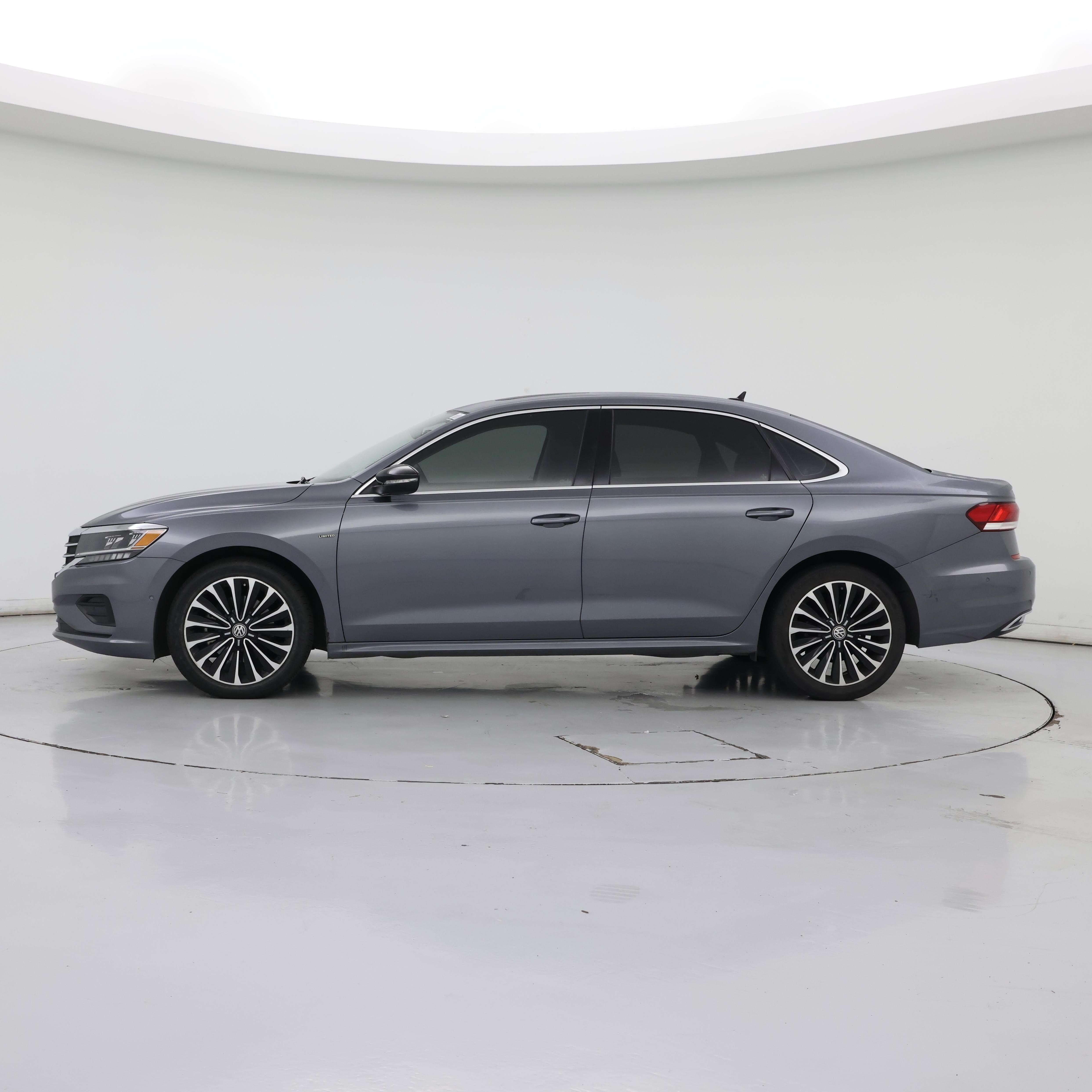 Thumbnail: 2022 Volkswagen Passat - 3
