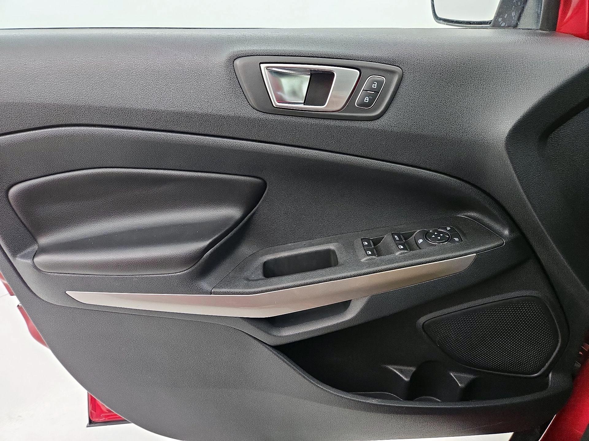 Thumbnail: 2019 Ford EcoSport - 12