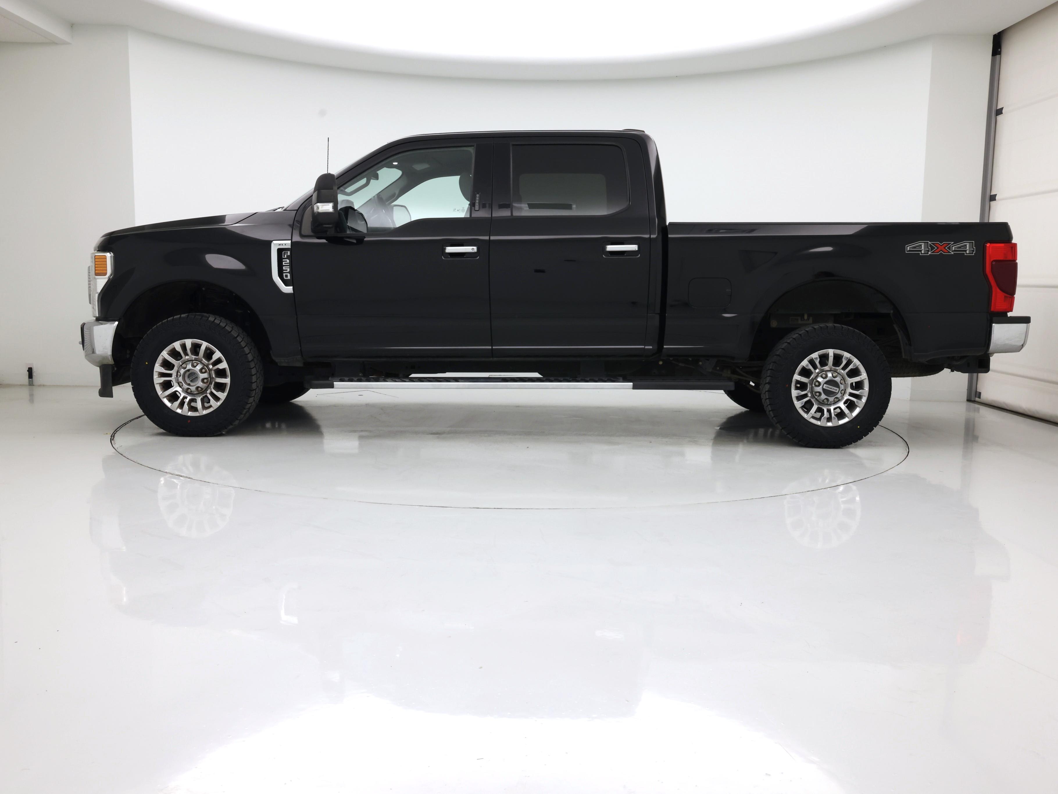 Thumbnail: 2022 Ford F-250 - 3