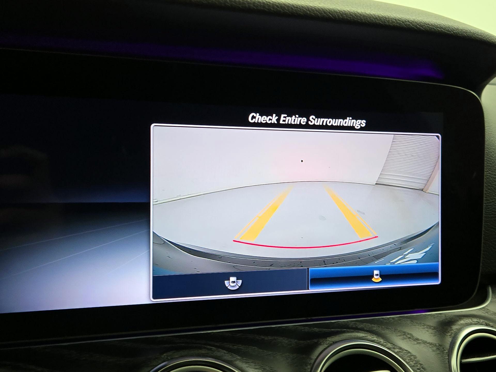 Thumbnail: 2020 Mercedes-Benz E-Class - 14