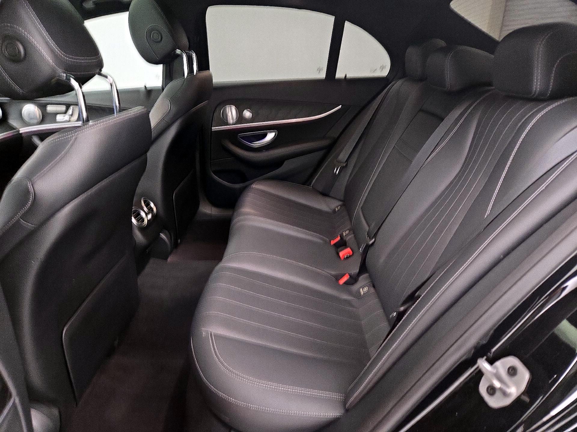 Thumbnail: 2020 Mercedes-Benz E-Class - 20