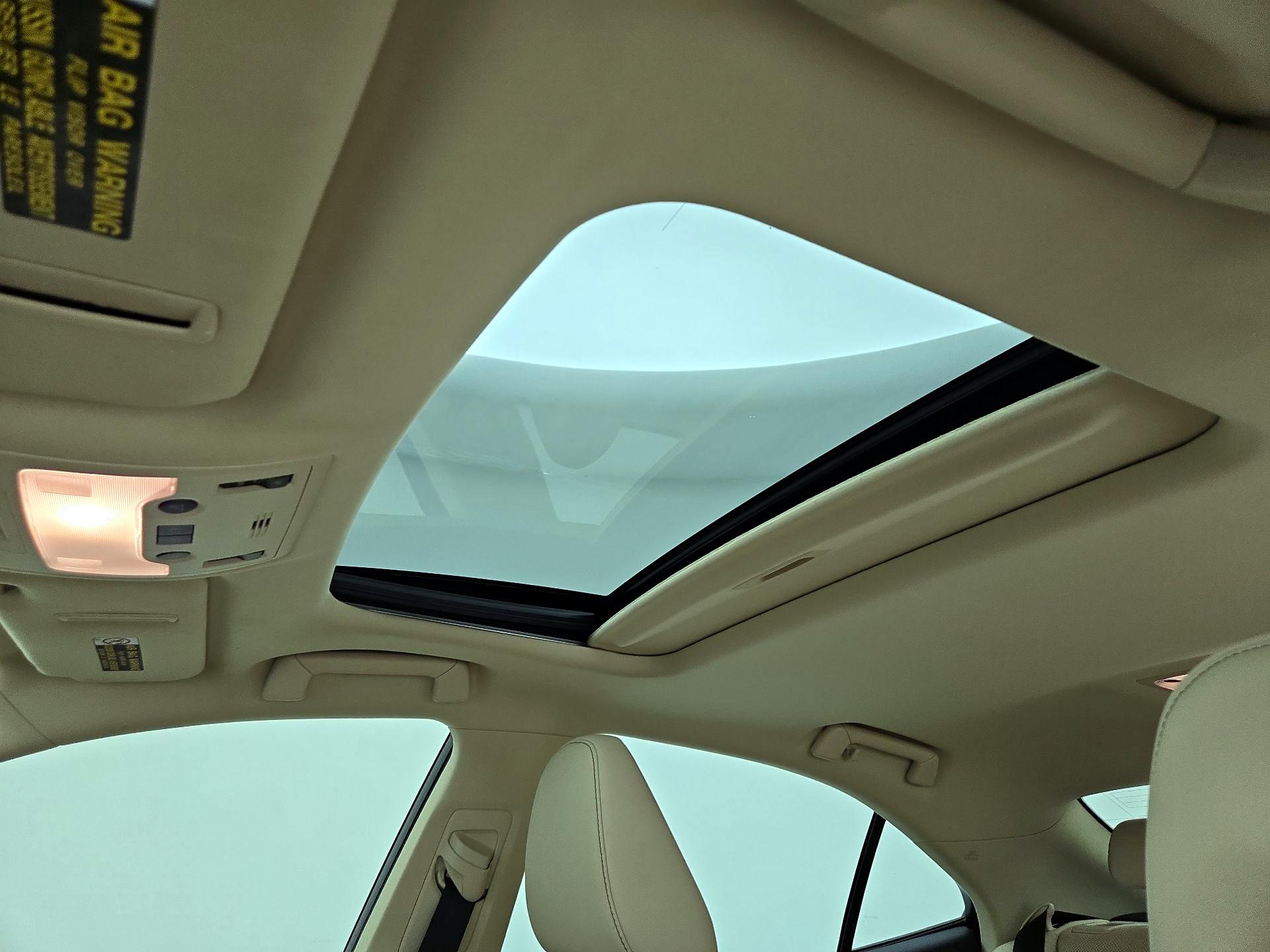 Thumbnail: 2014 Lexus IS - 19