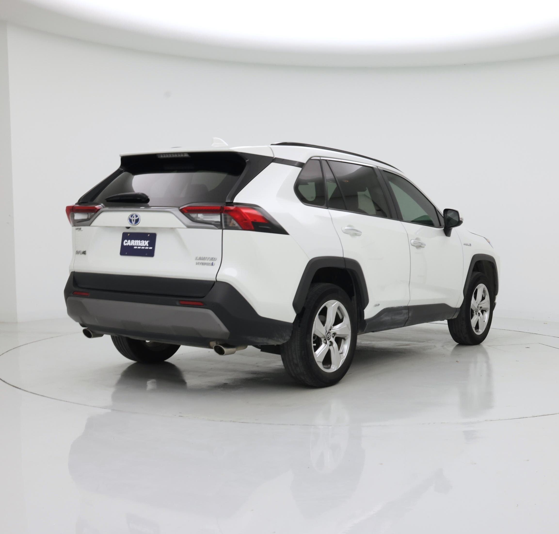 Thumbnail: 2019 Toyota RAV4 - 8