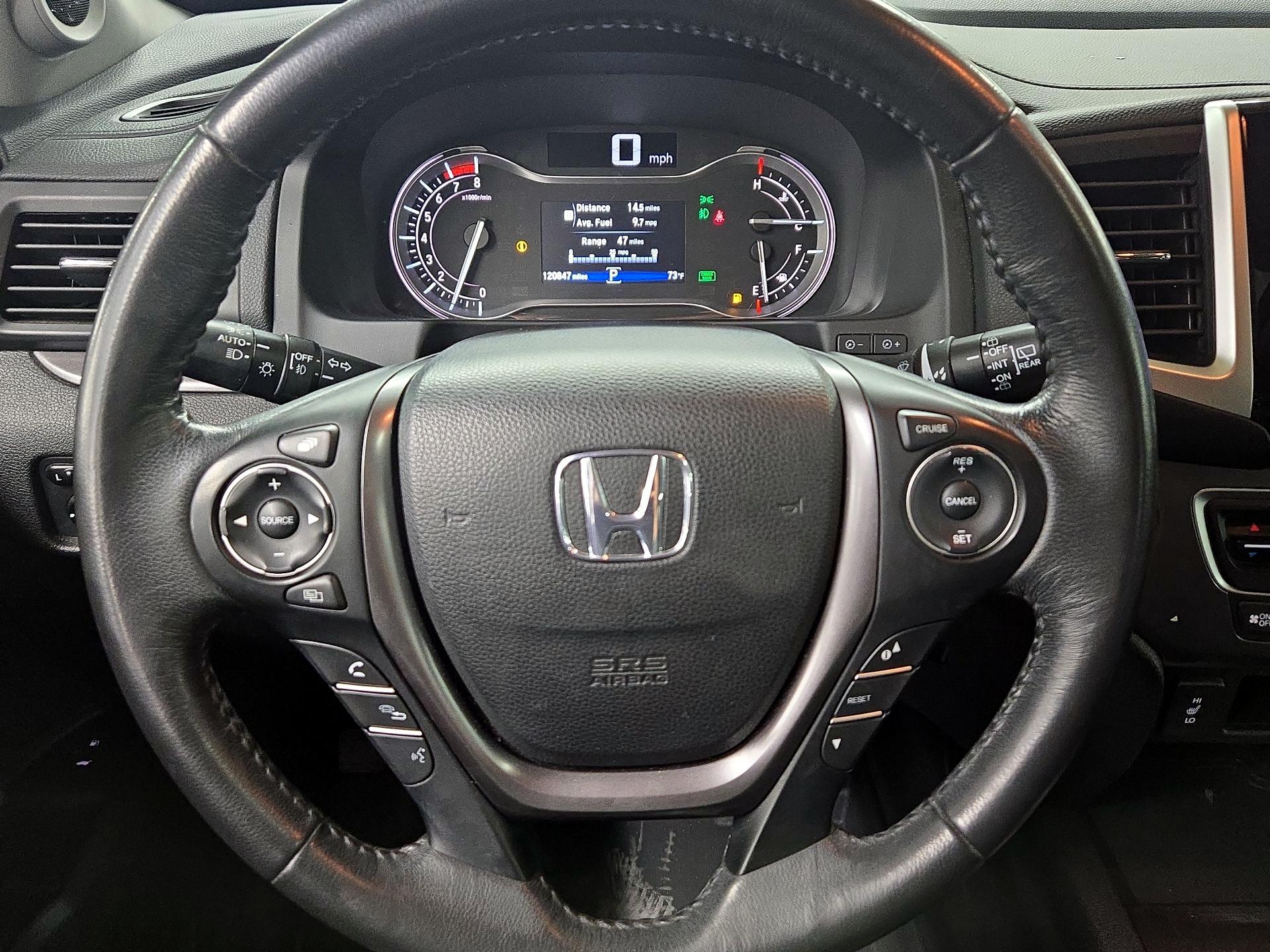 Thumbnail: 2017 Honda Pilot - 10