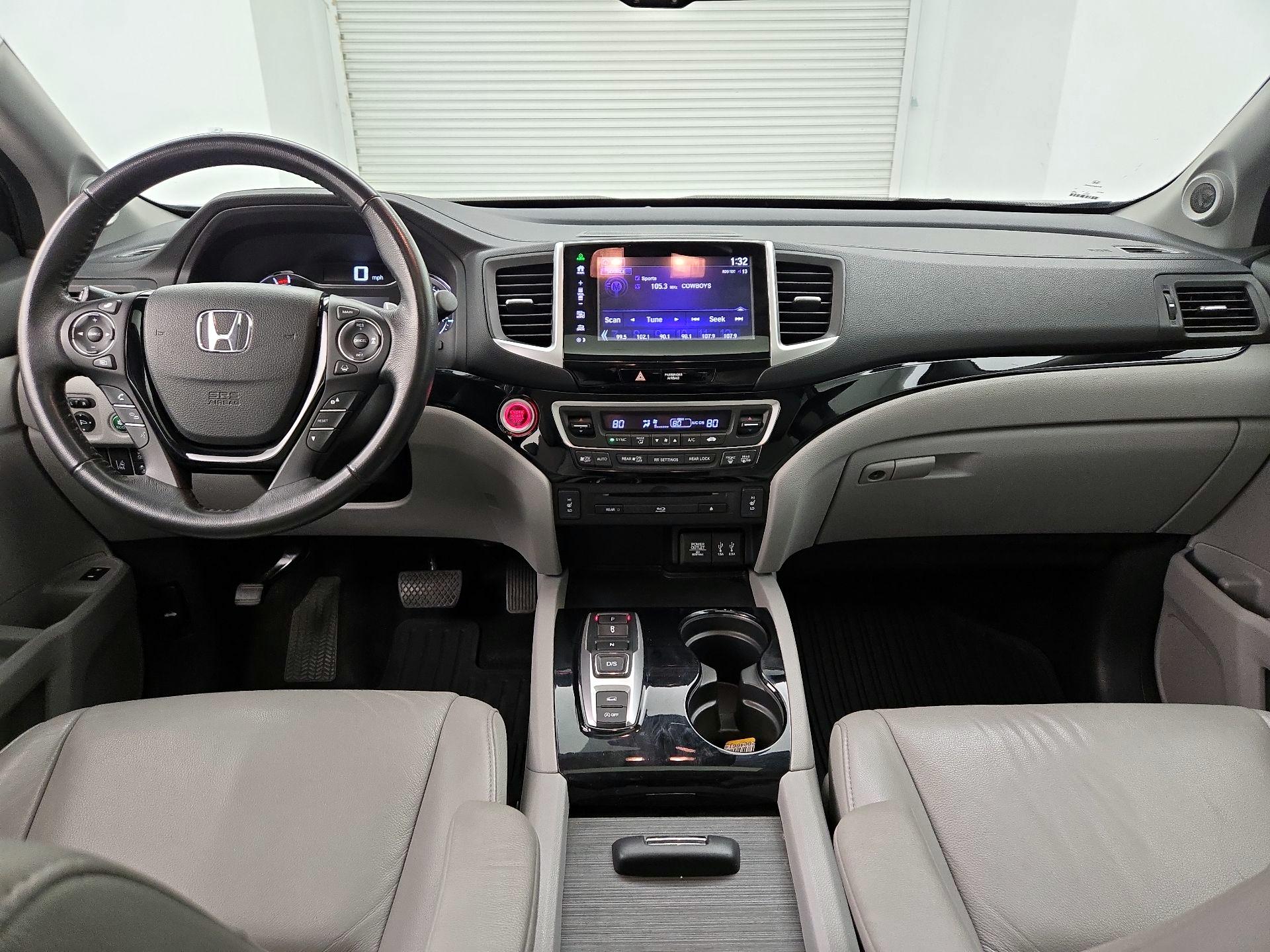 Thumbnail: 2016 Honda Pilot - 9