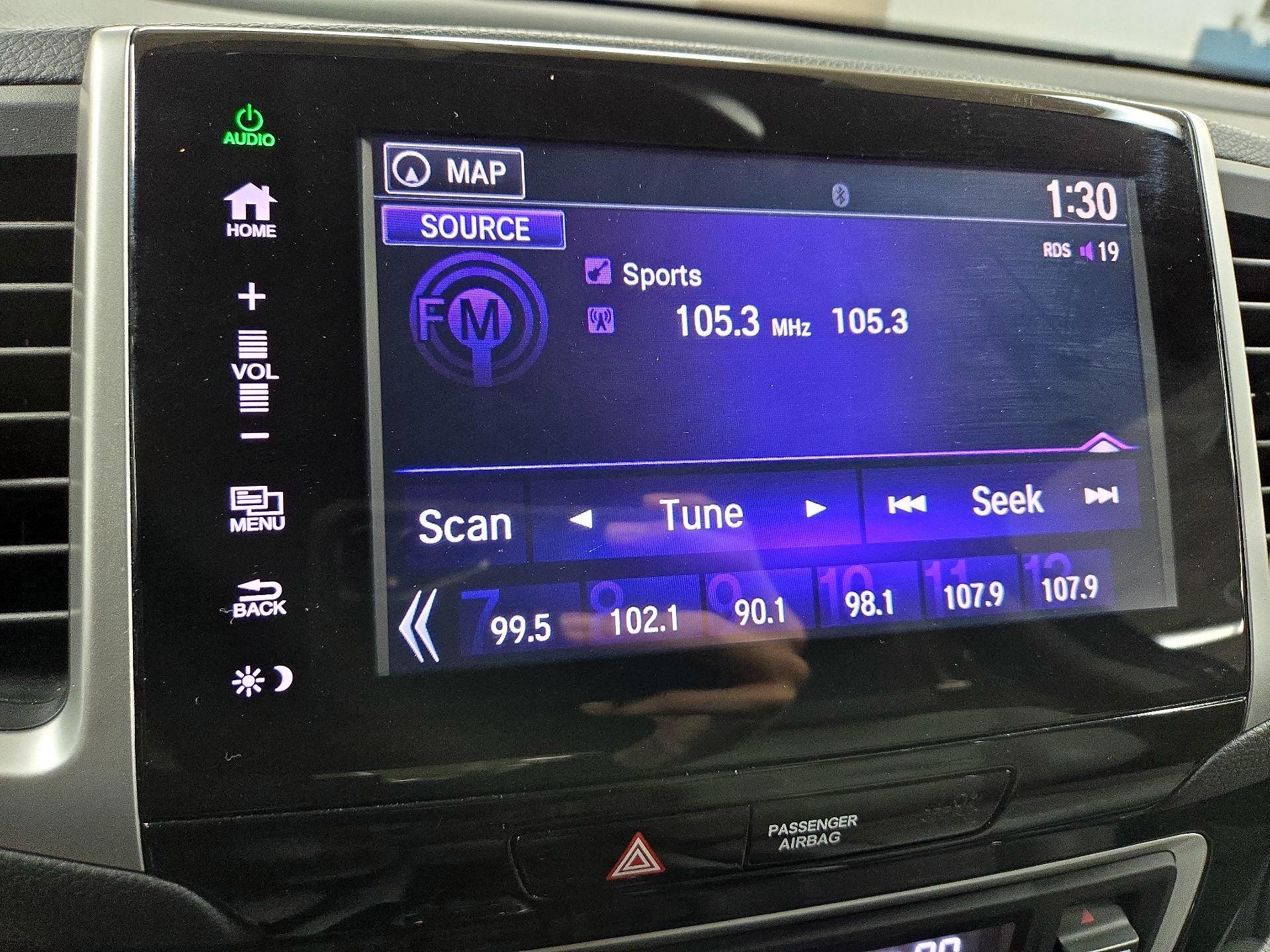 Thumbnail: 2016 Honda Pilot - 15