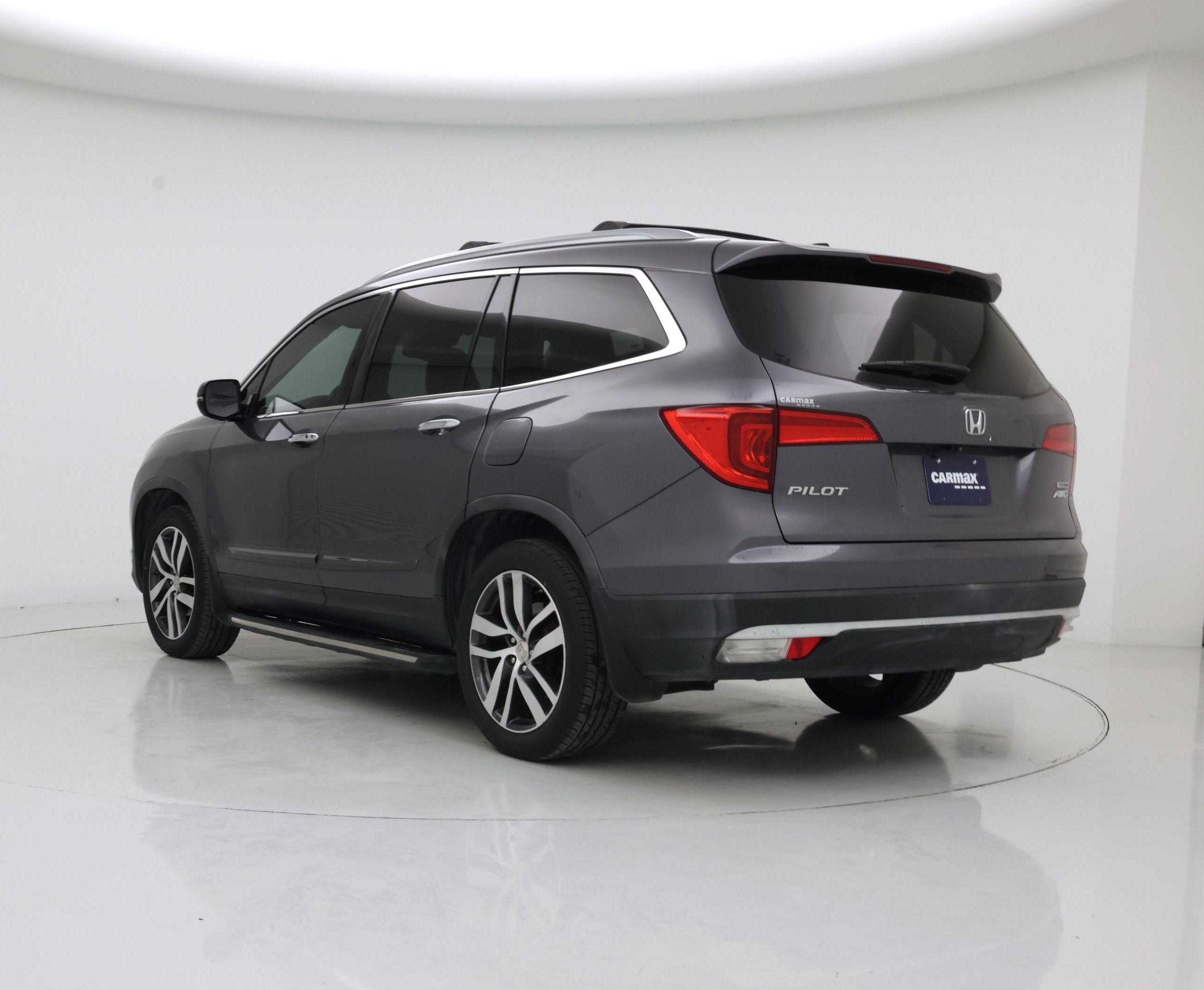 Thumbnail: 2016 Honda Pilot - 2