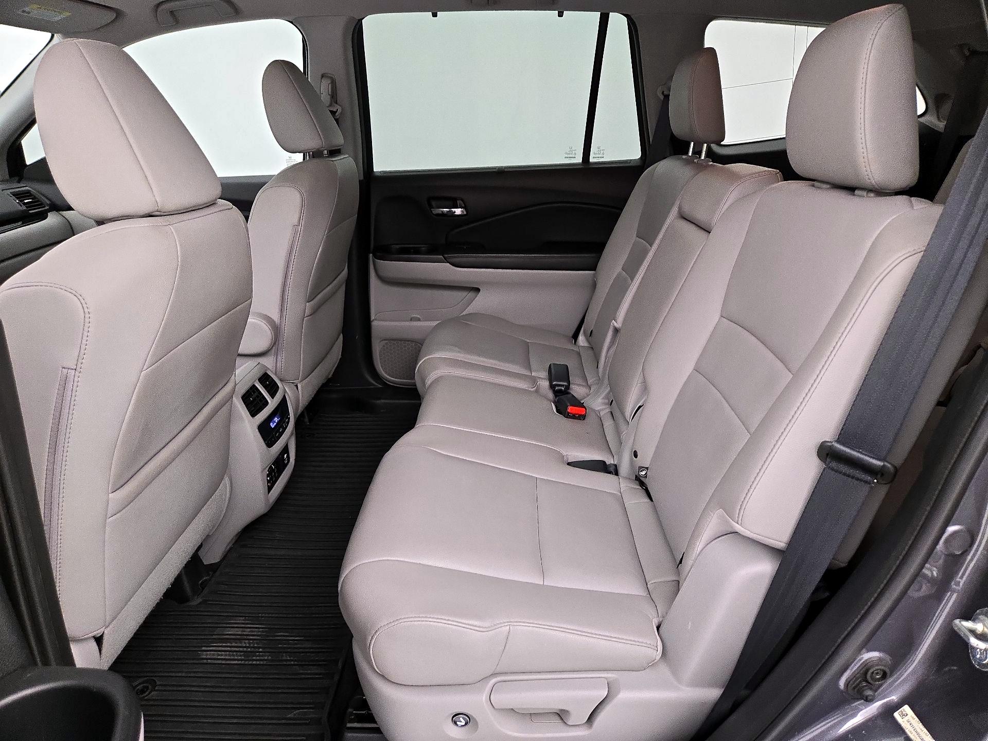 Thumbnail: 2016 Honda Pilot - 20