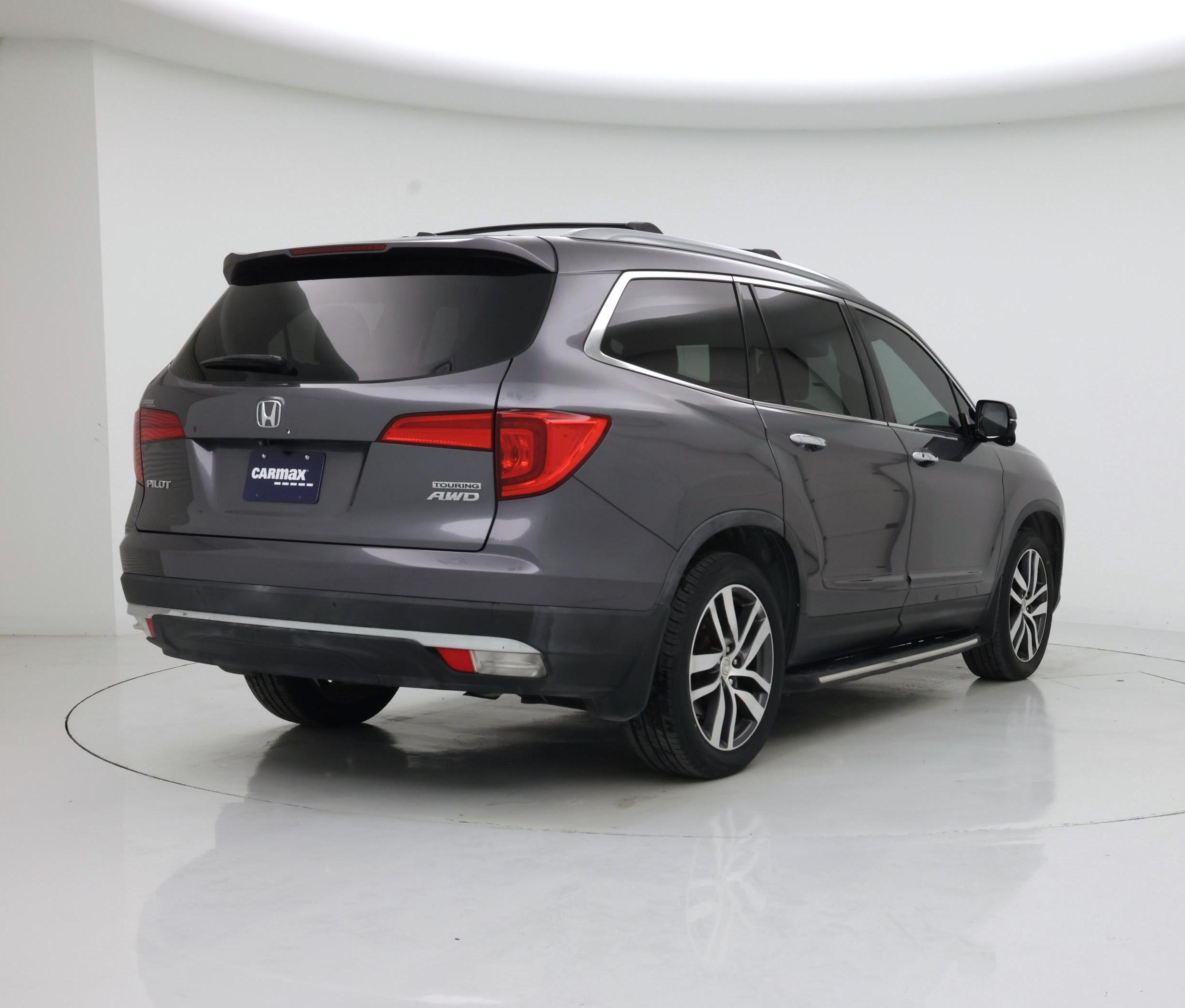 Thumbnail: 2016 Honda Pilot - 8