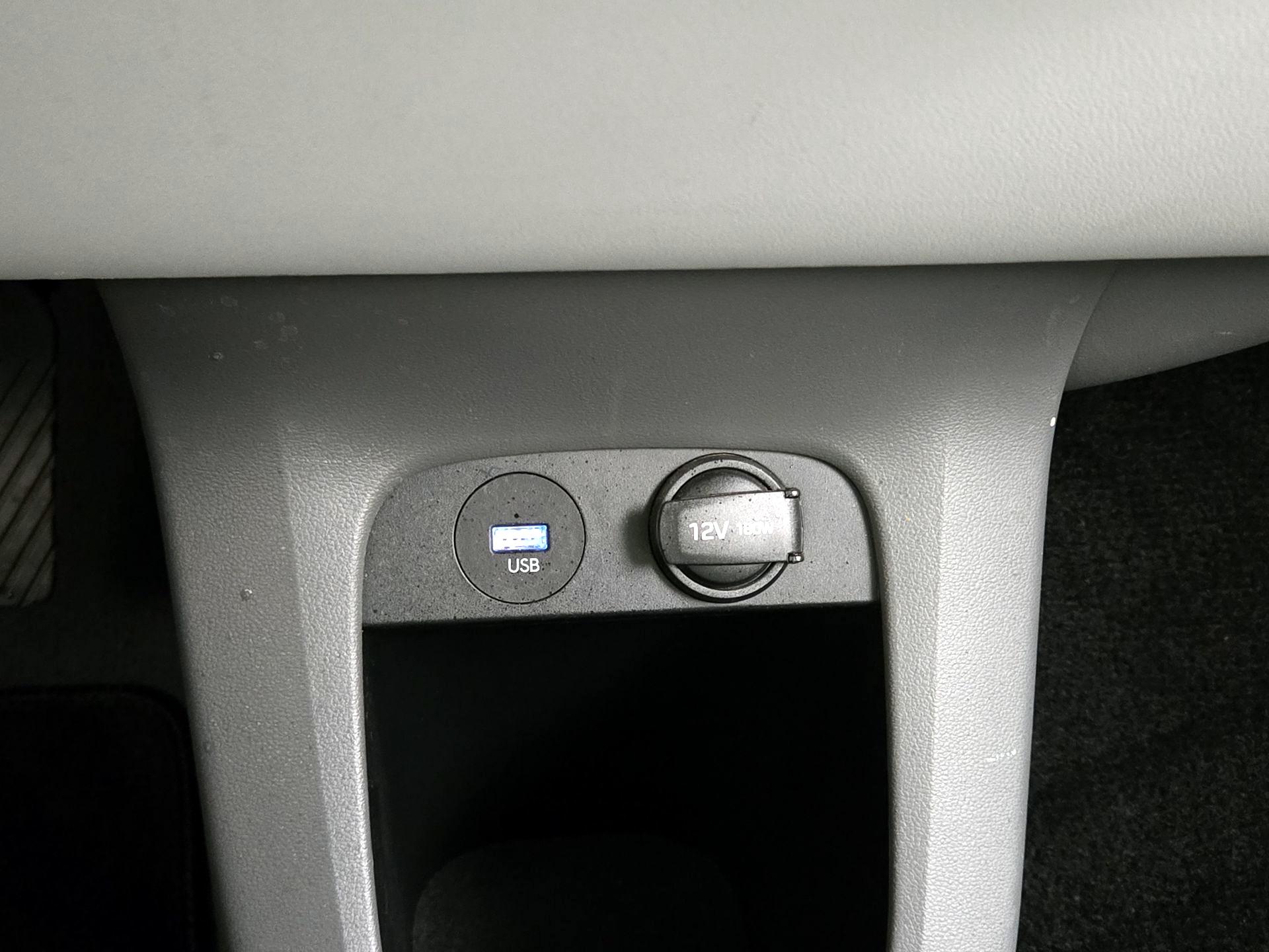 Thumbnail: 2022 Hyundai Ioniq 5 - 19