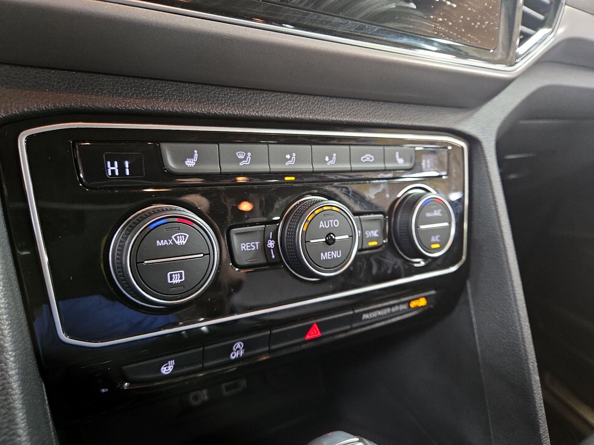 Thumbnail: 2019 Volkswagen Atlas - 17