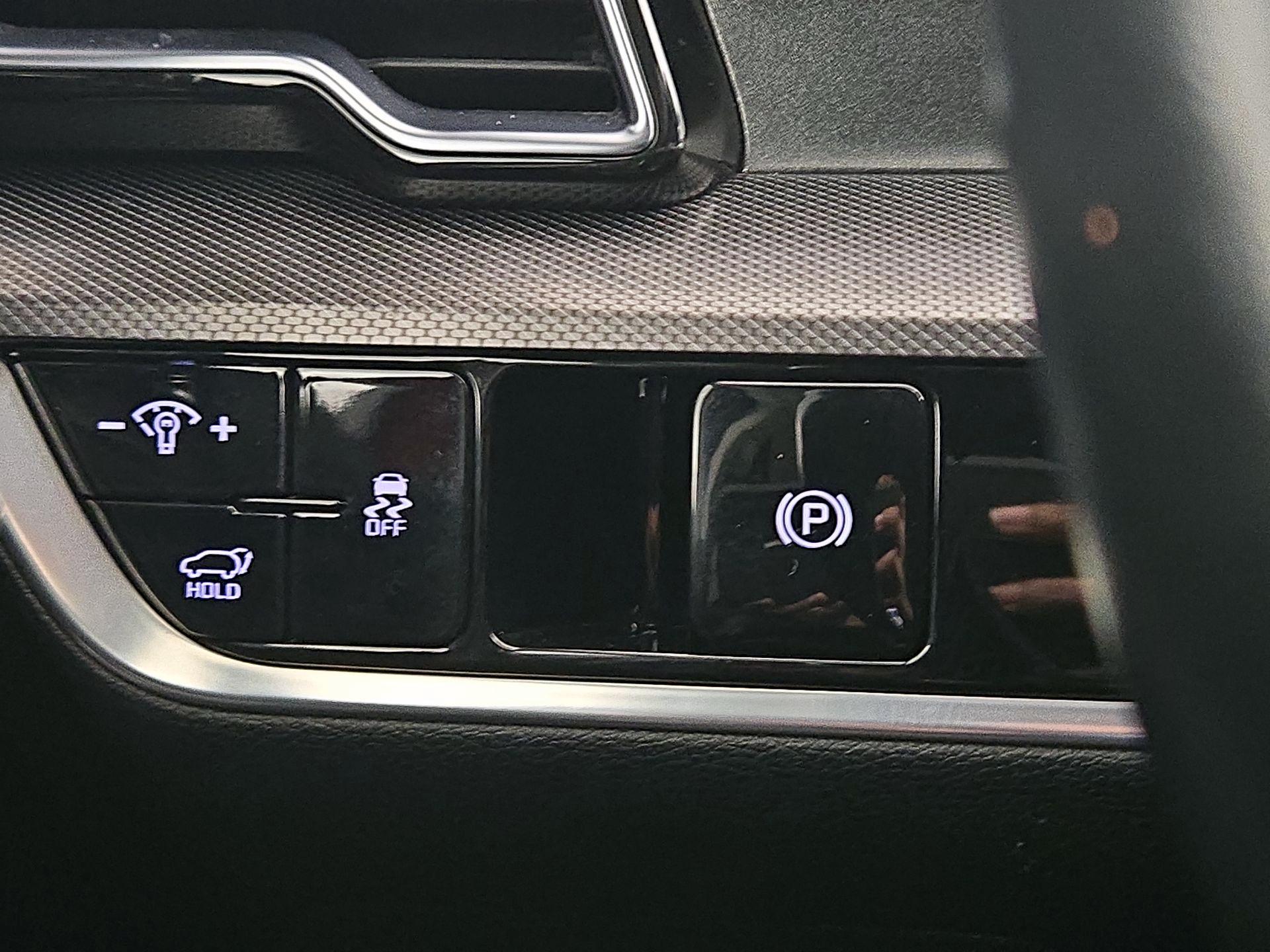 Thumbnail: 2023 Kia Sportage - 13