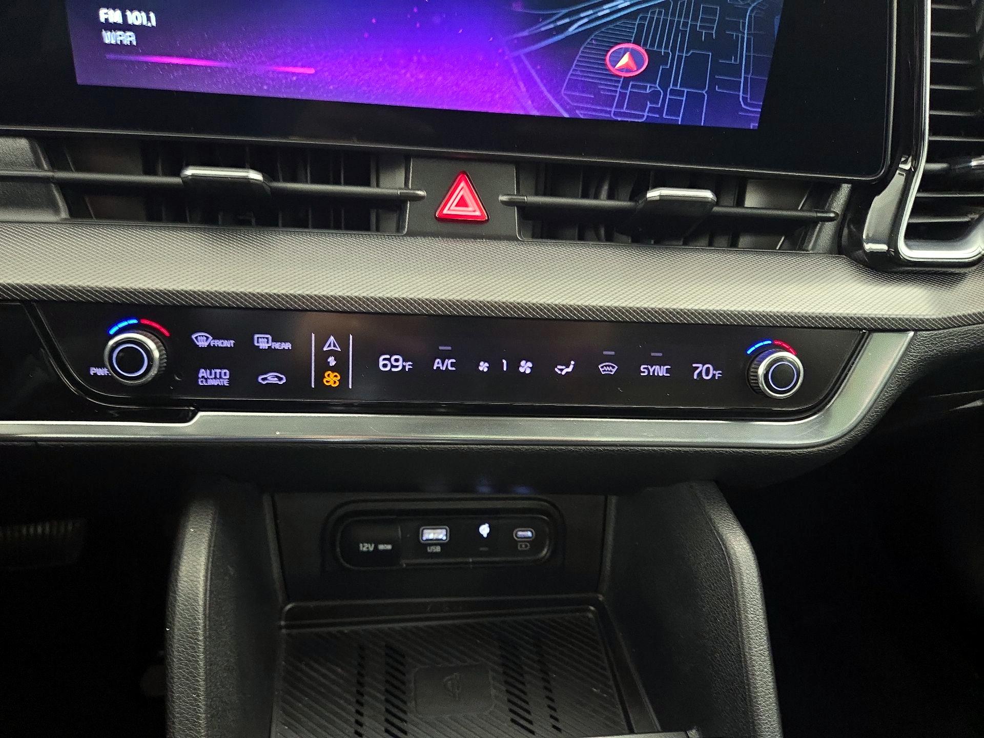 Thumbnail: 2023 Kia Sportage - 17