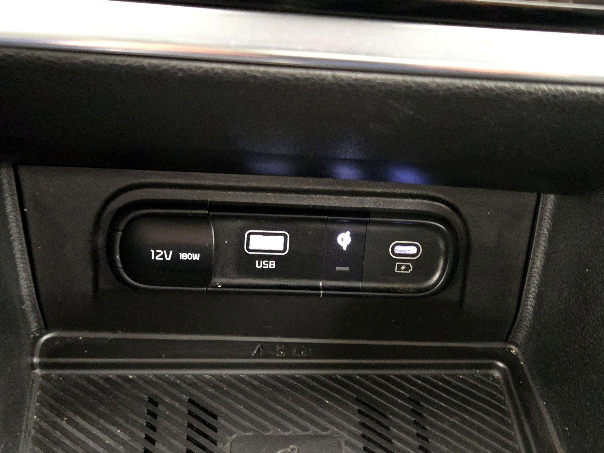 Thumbnail: 2023 Kia Sportage - 19