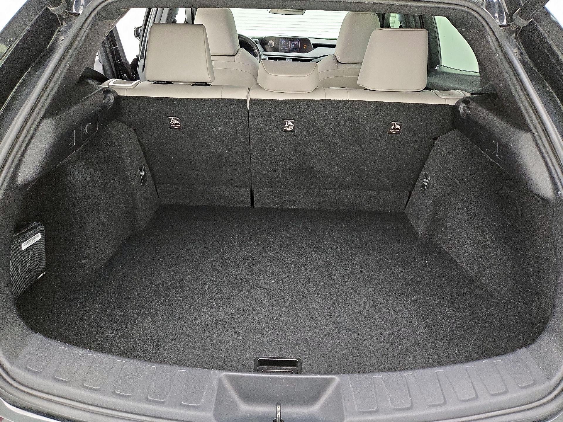 Thumbnail: 2022 Lexus UX - 20