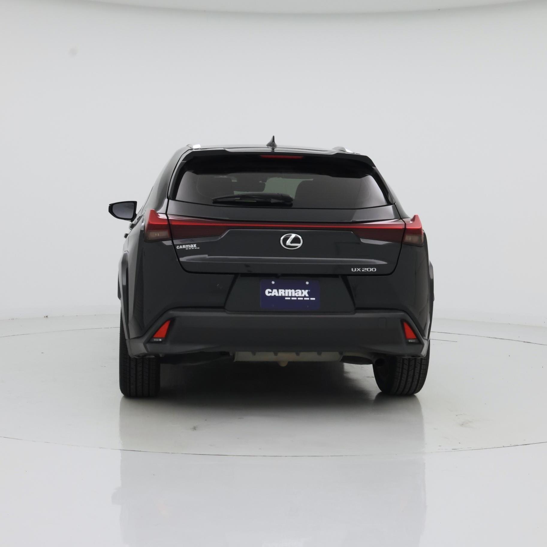 Thumbnail: 2022 Lexus UX - 6