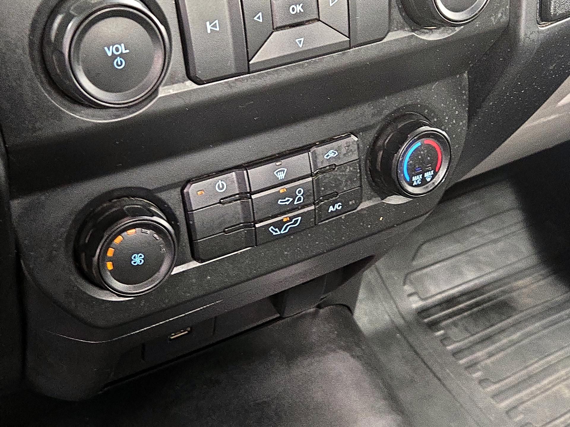 Thumbnail: 2019 Ford F-150 - 15