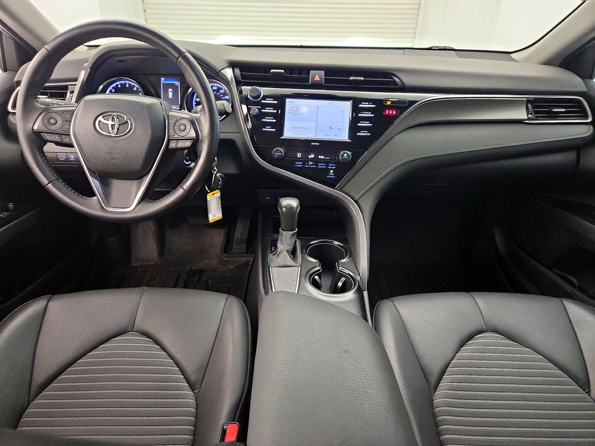 Thumbnail: 2020 Toyota Camry - 9