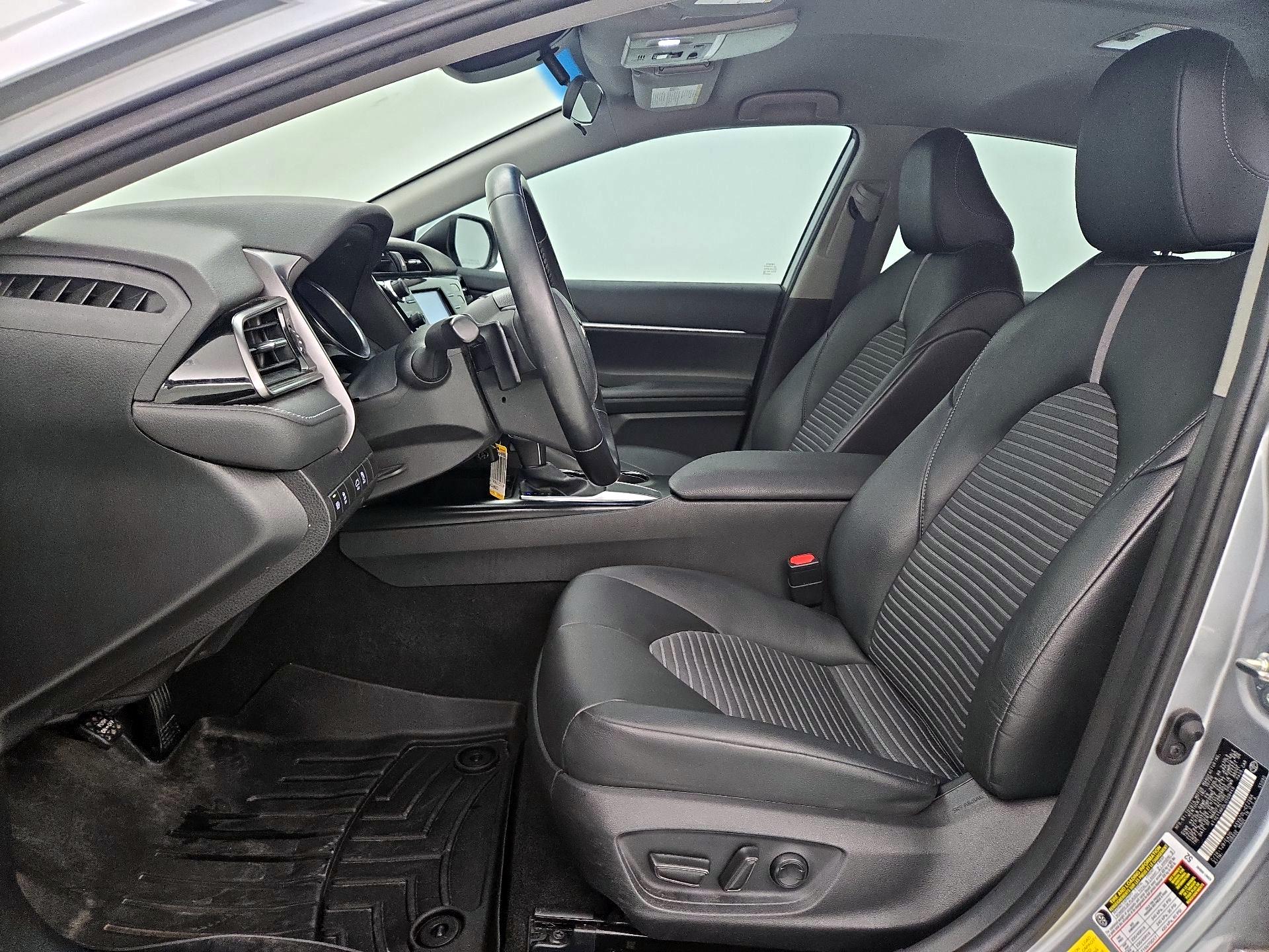 Thumbnail: 2020 Toyota Camry - 11