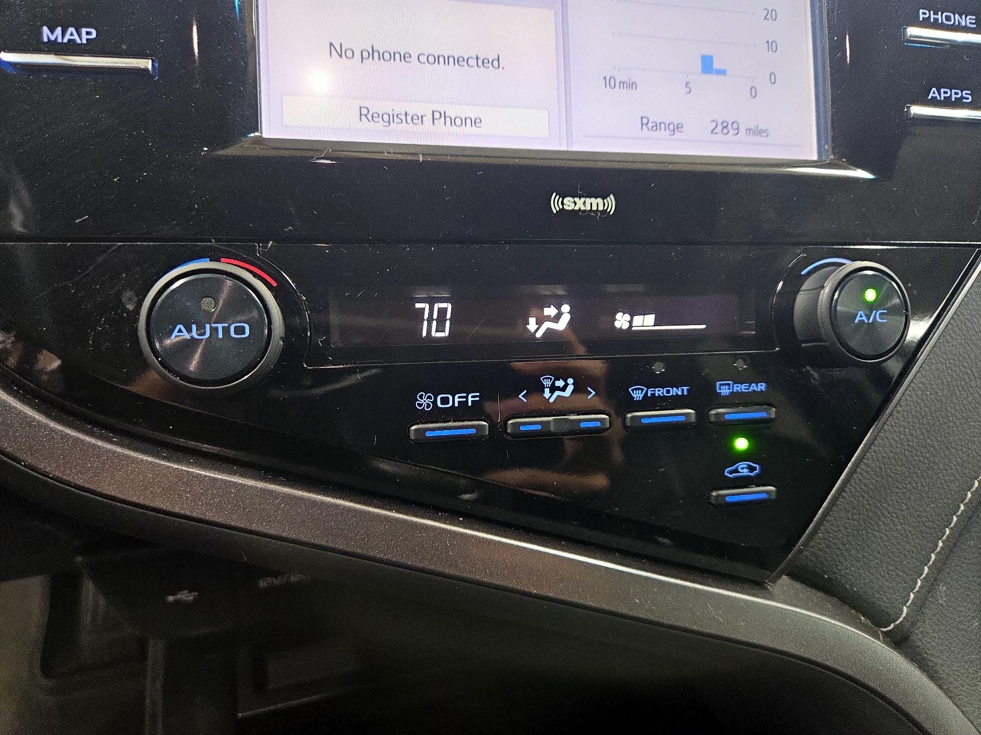 Thumbnail: 2020 Toyota Camry - 16