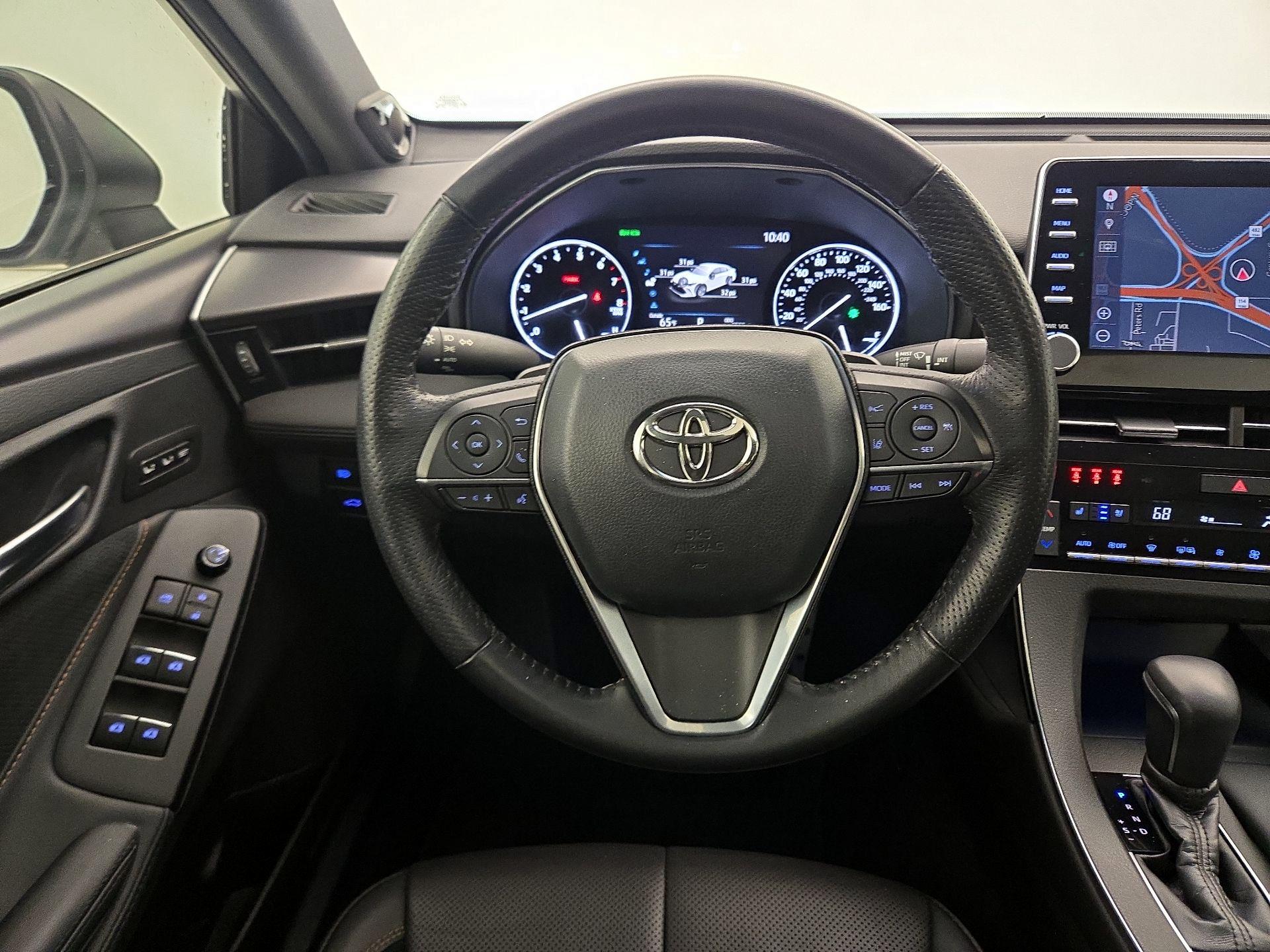 Thumbnail: 2020 Toyota Avalon - 10