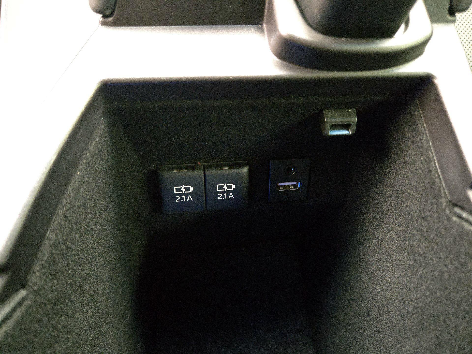 Thumbnail: 2020 Toyota Avalon - 19