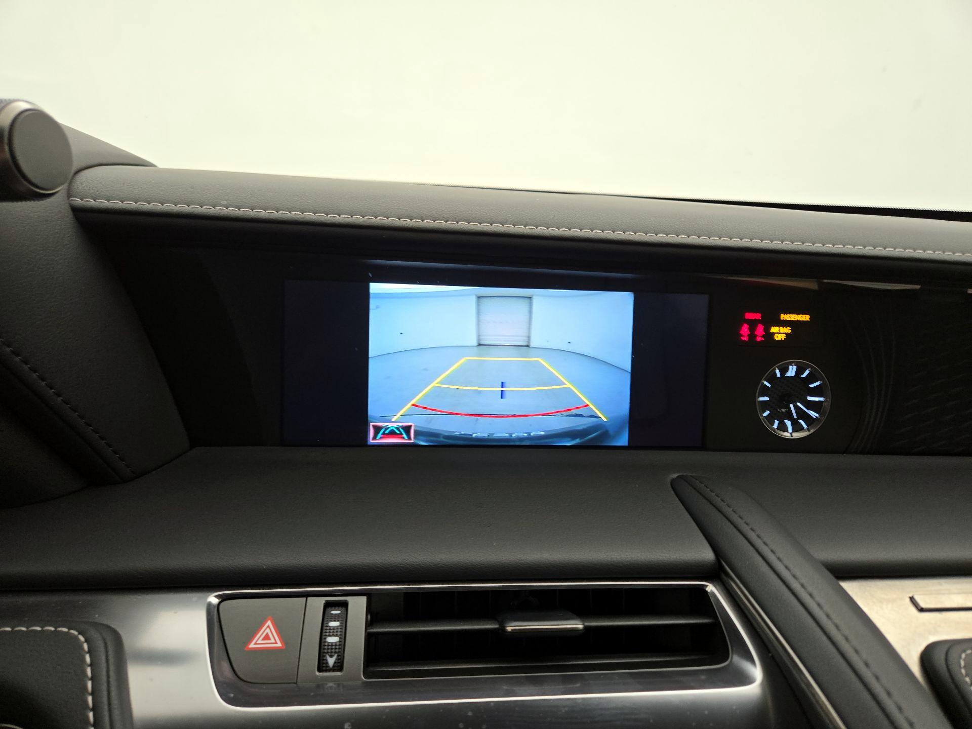 Thumbnail: 2021 Lexus LC - 15