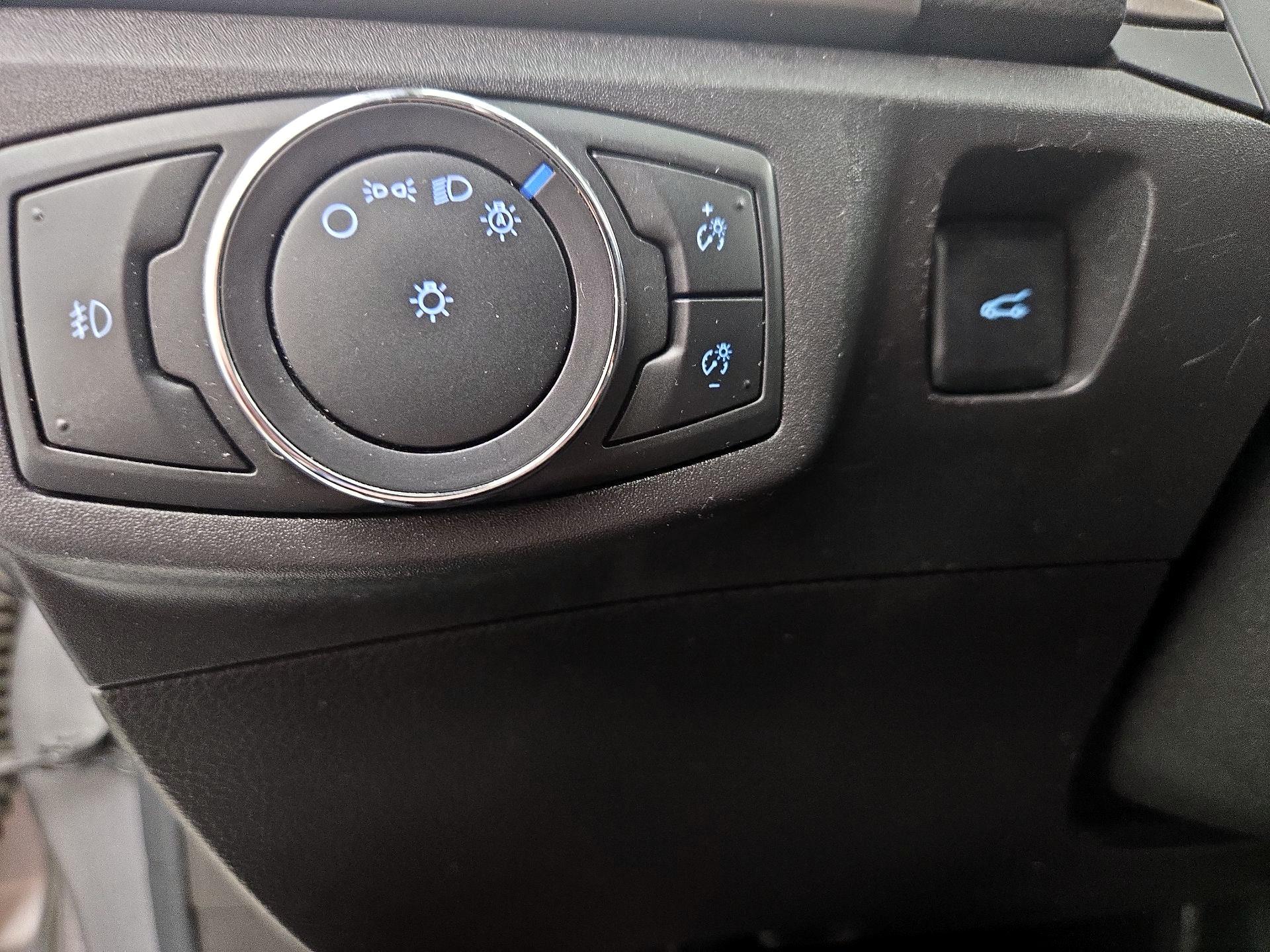 Thumbnail: 2014 Ford Fusion - 13