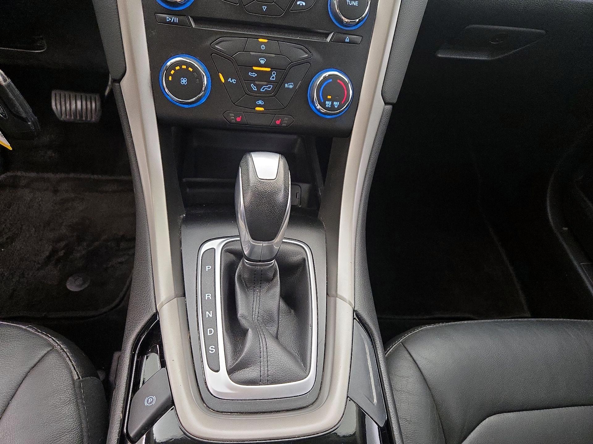 Thumbnail: 2014 Ford Fusion - 16