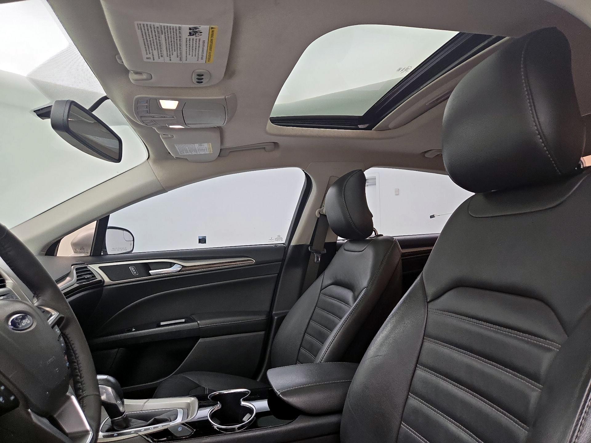 Thumbnail: 2014 Ford Fusion - 17