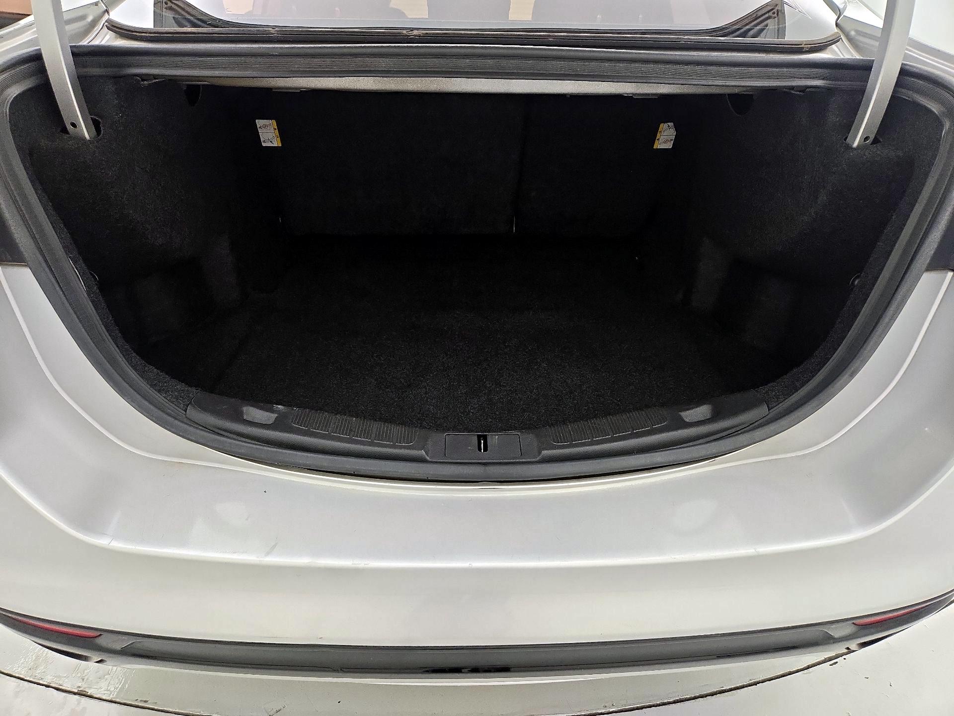 Thumbnail: 2014 Ford Fusion - 19