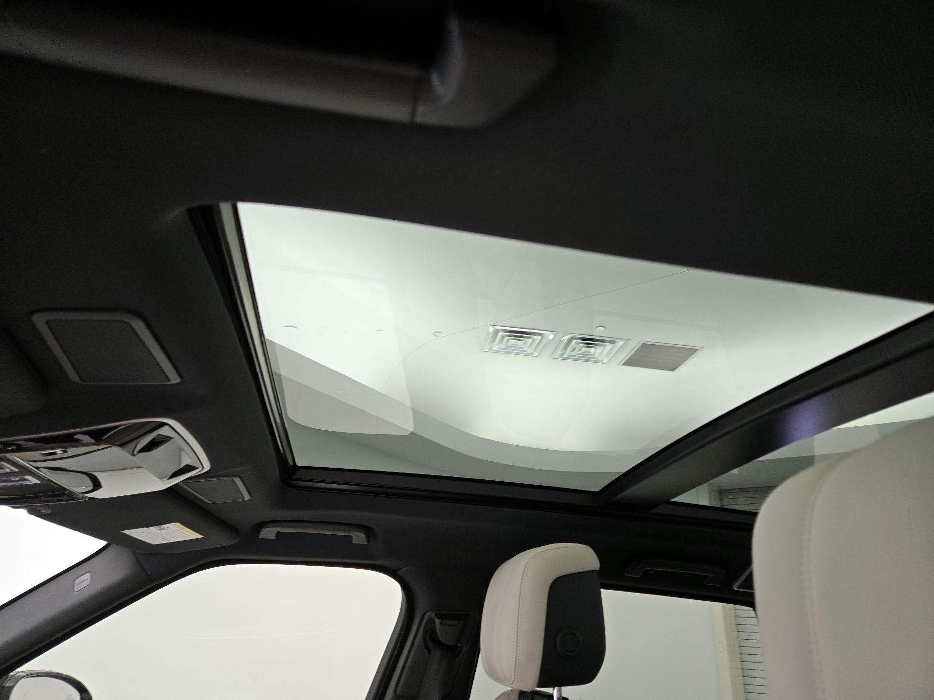 Thumbnail: 2022 Land Rover Range Rover Sport - 20