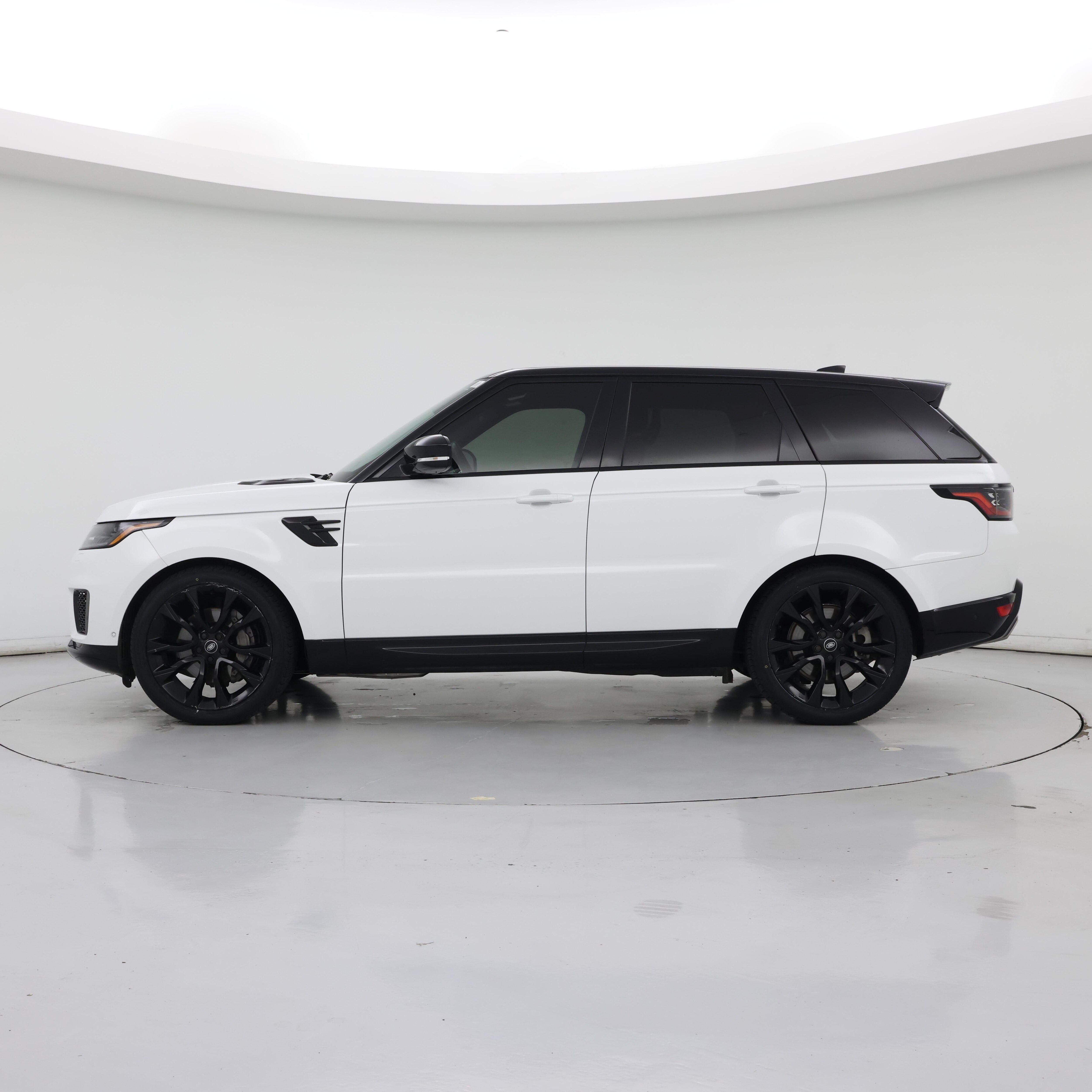 Thumbnail: 2022 Land Rover Range Rover Sport - 3
