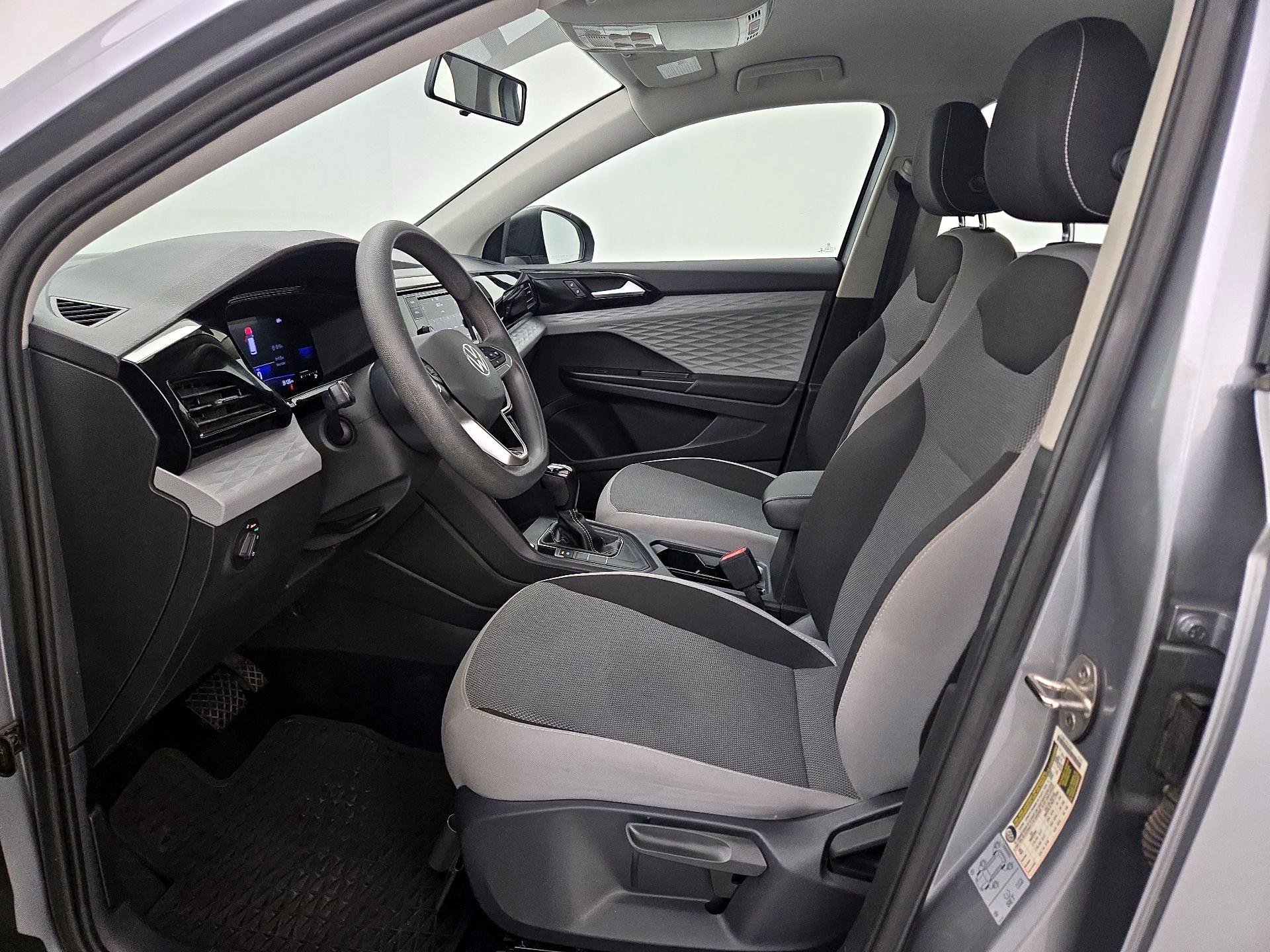 Thumbnail: 2022 Volkswagen Taos - 11