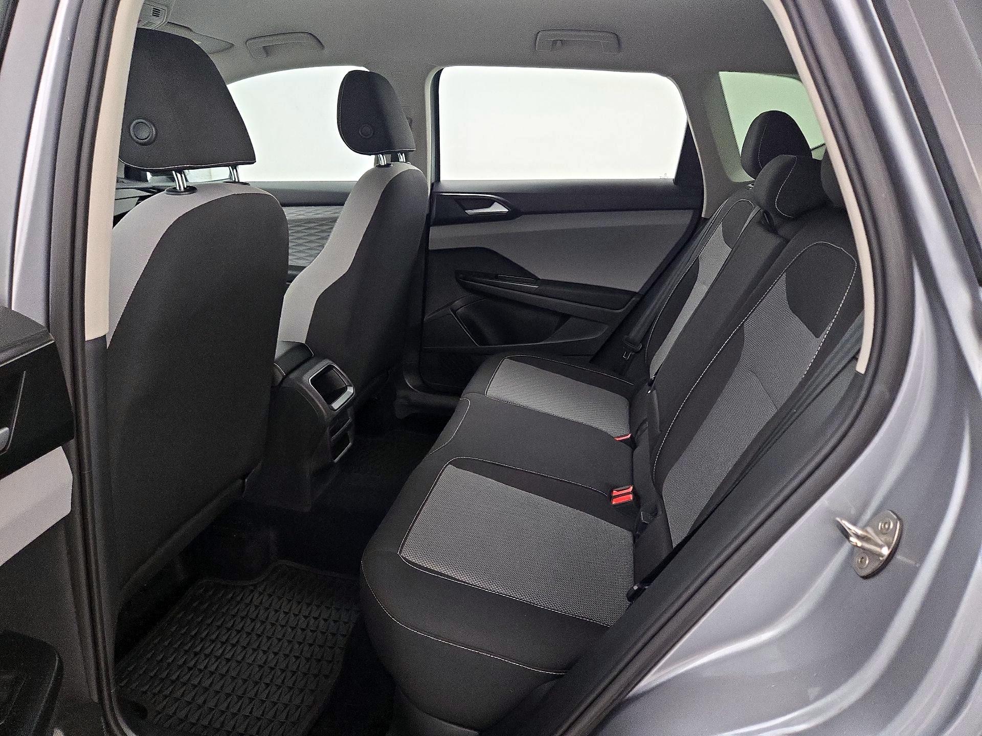 Thumbnail: 2022 Volkswagen Taos - 19