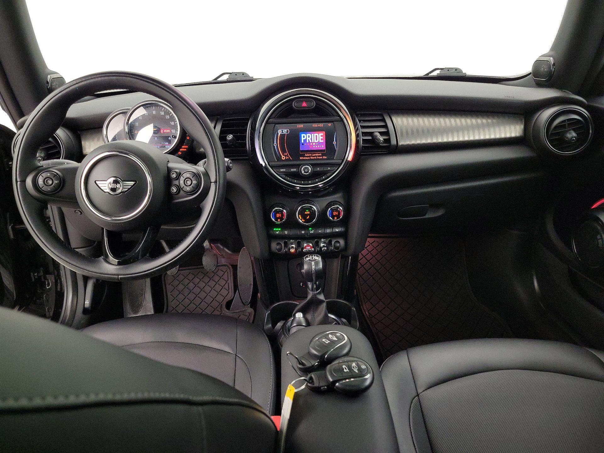 Thumbnail: 2016 MINI Cooper Hardtop - 9