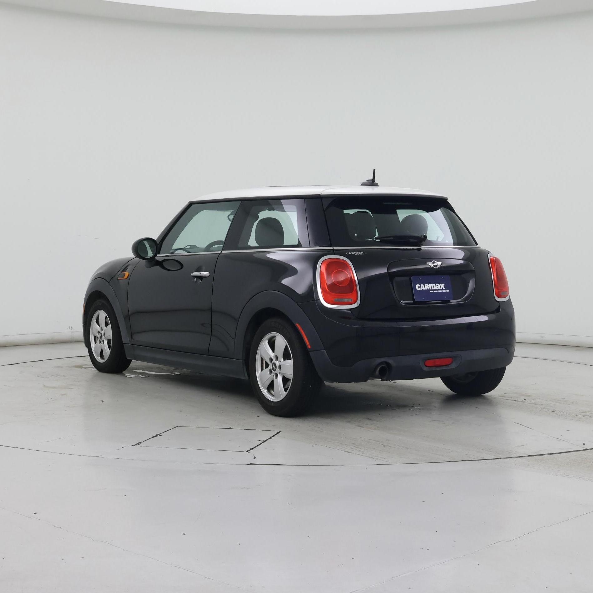 Thumbnail: 2016 MINI Cooper Hardtop - 2