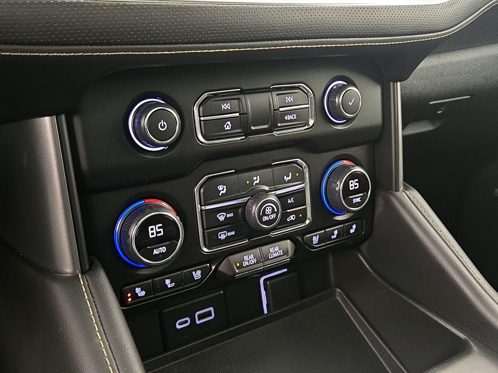 Thumbnail: 2023 Chevrolet Suburban - 17