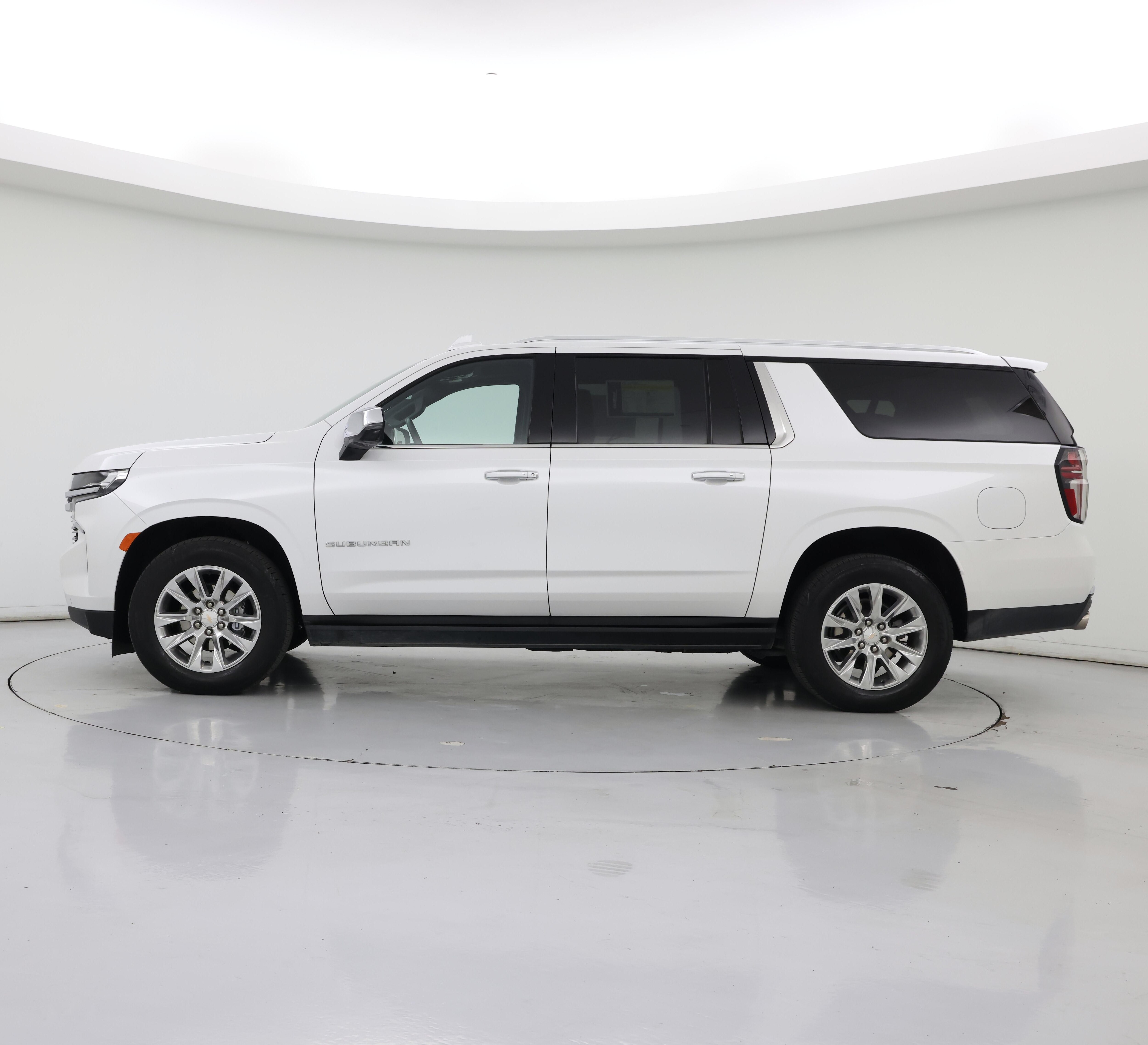 Thumbnail: 2023 Chevrolet Suburban - 3