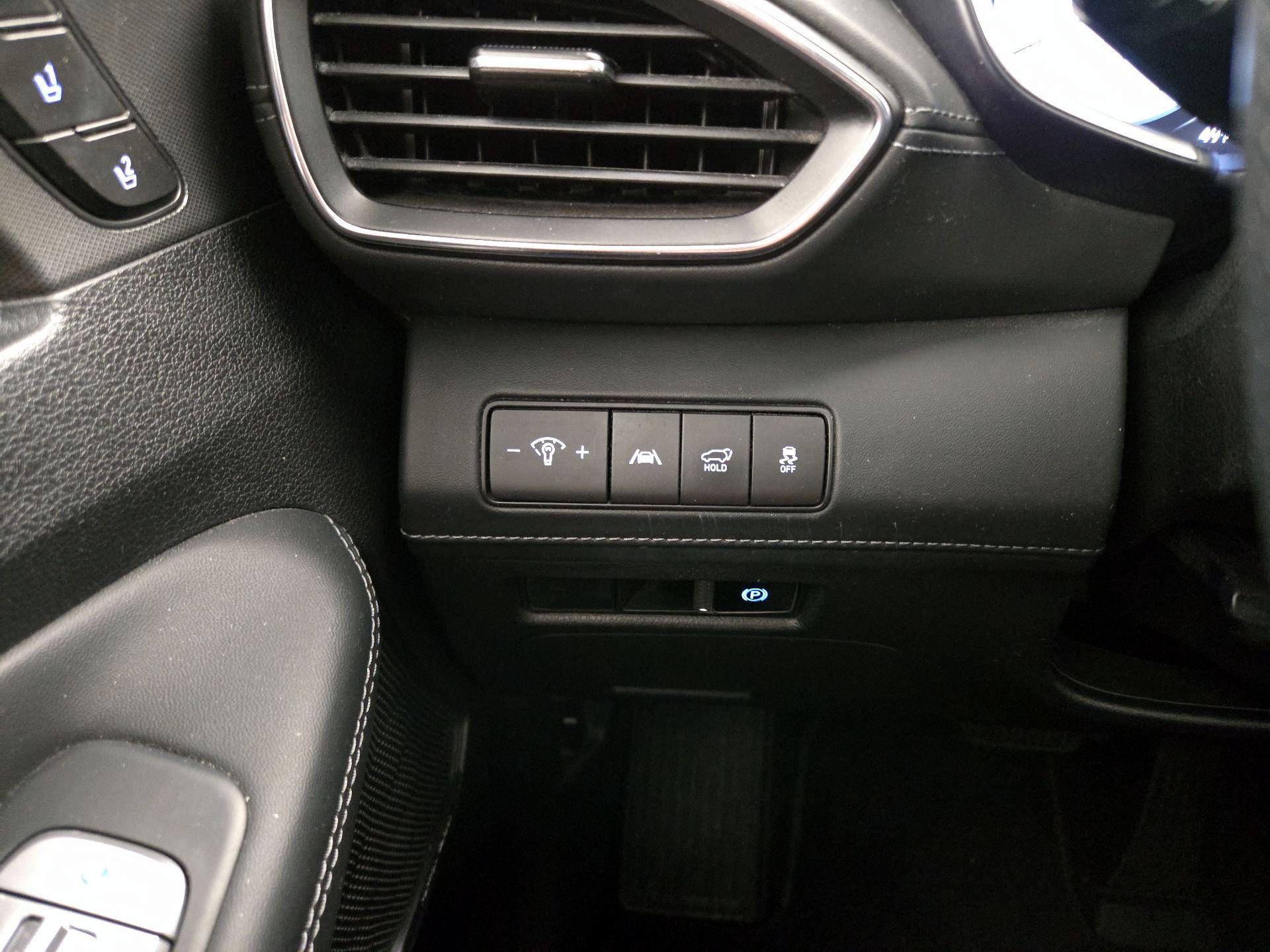 Thumbnail: 2022 Hyundai Santa Fe - 13