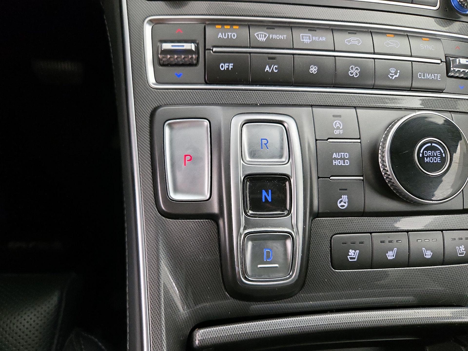 Thumbnail: 2022 Hyundai Santa Fe - 18