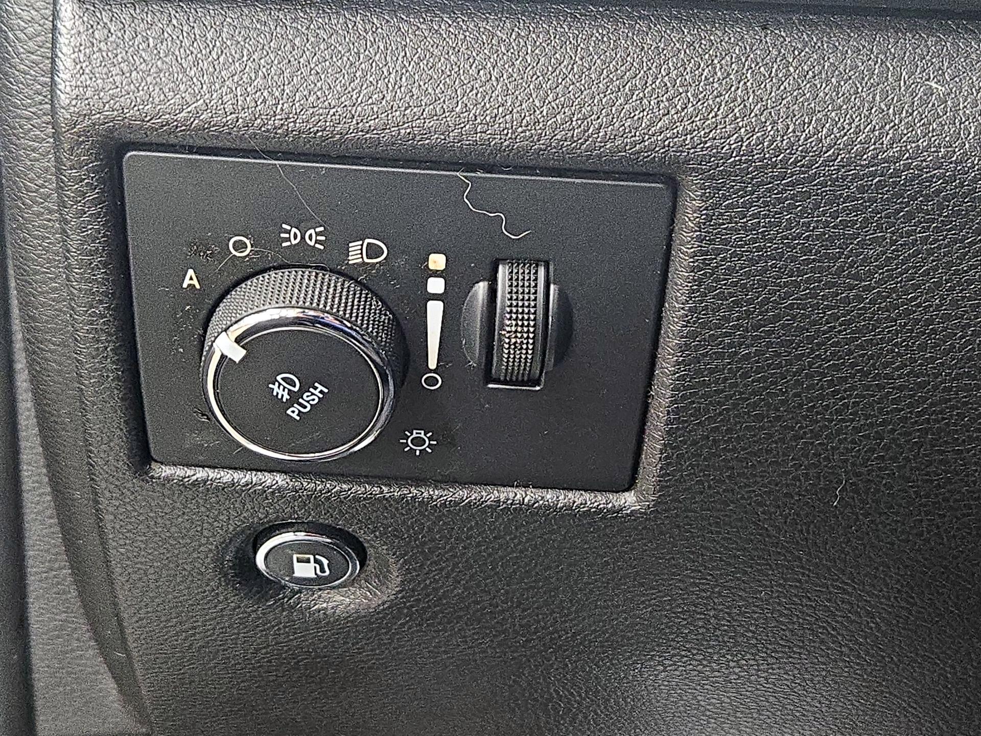 Thumbnail: 2020 Jeep Grand Cherokee - 13