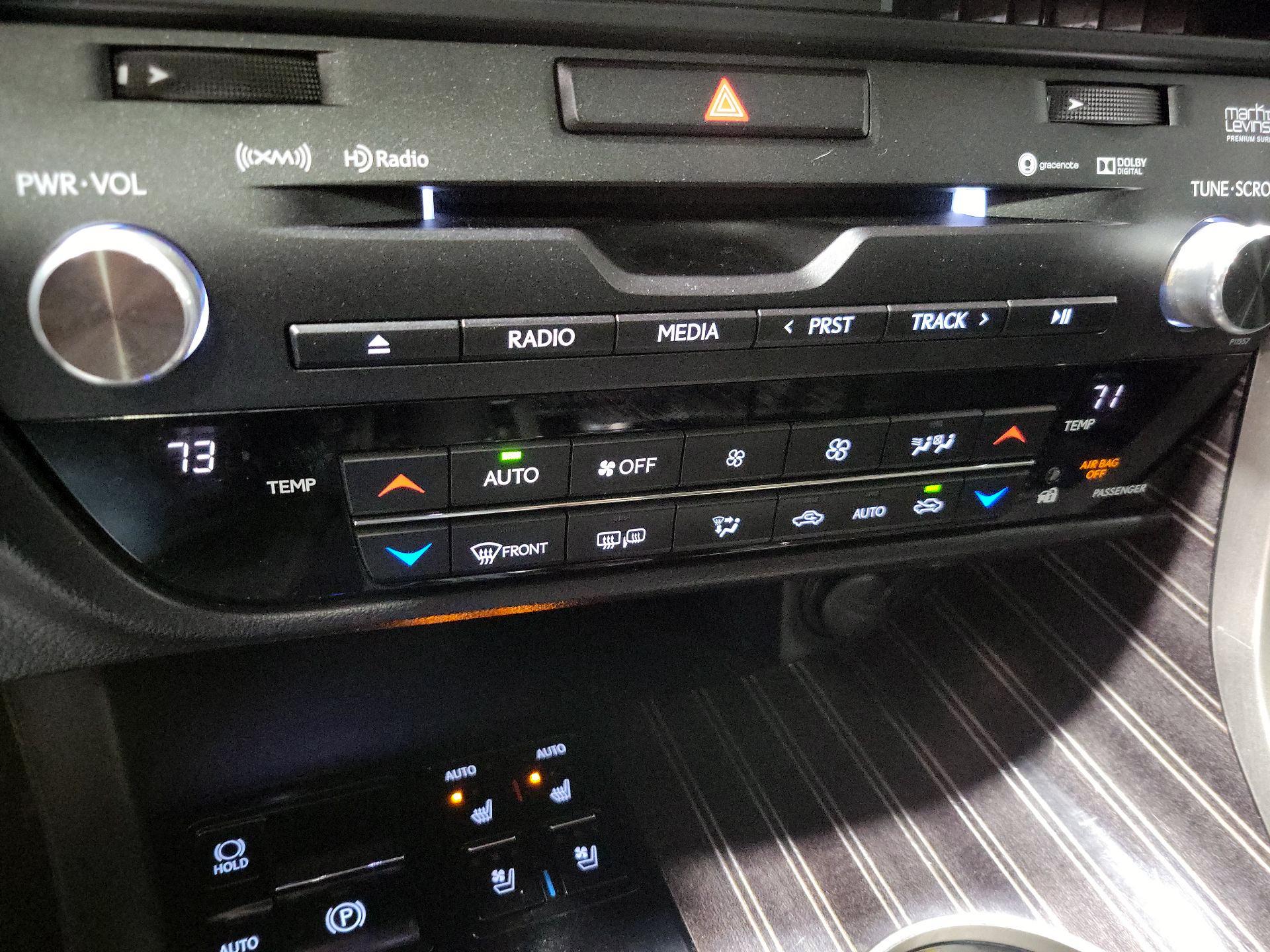 Thumbnail: 2017 Lexus RX - 17